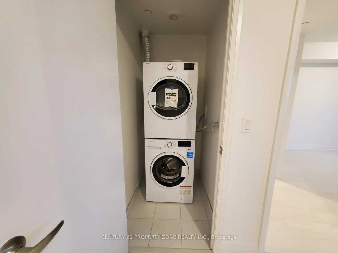 Photo 7 of Unit 604, 10 Gibbs Road, Etobicoke, Islington-City Centre West — HOMEH