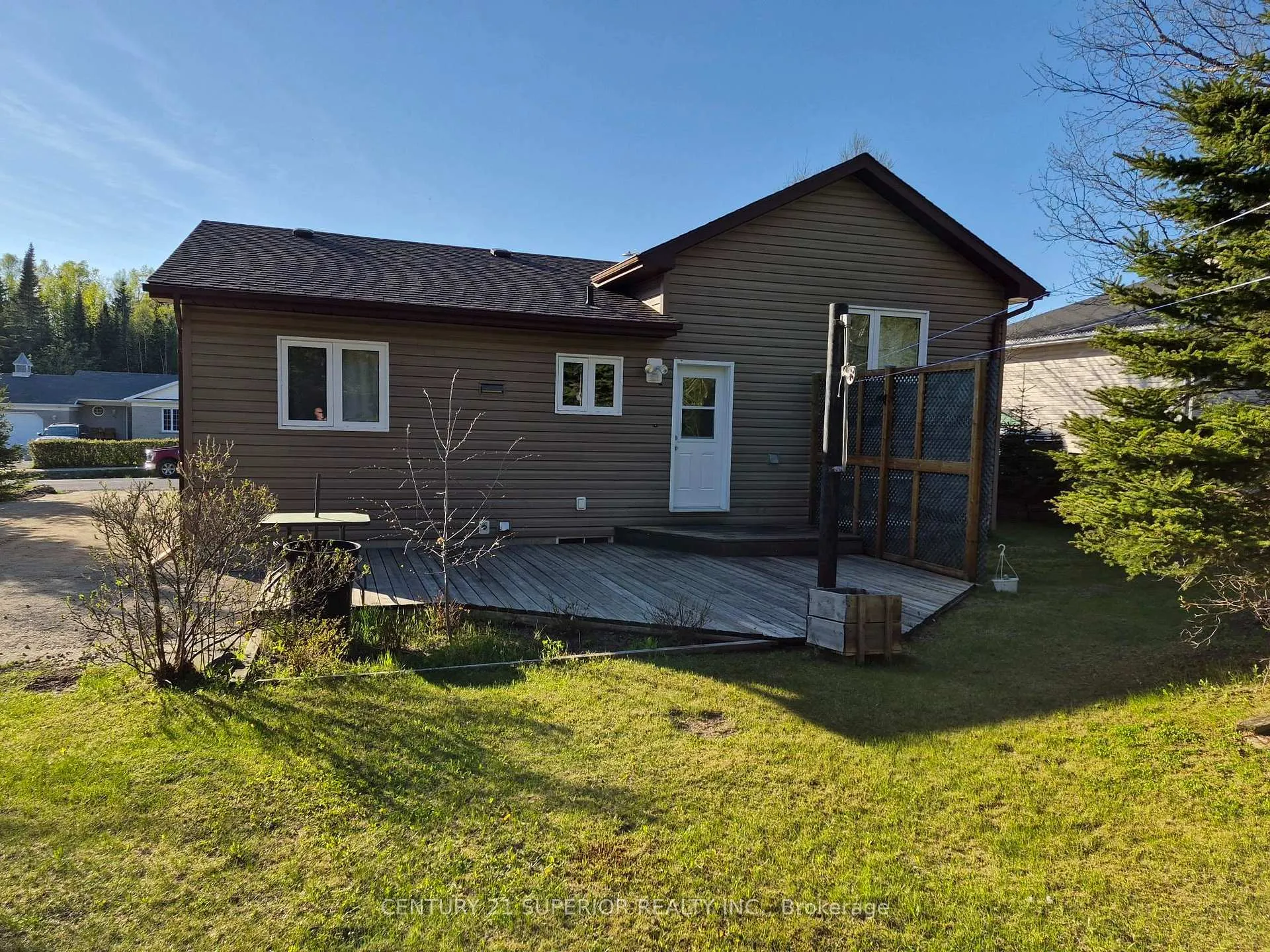 Photo 42 of 59 Hemlo Drive, Marathon — HOMEH