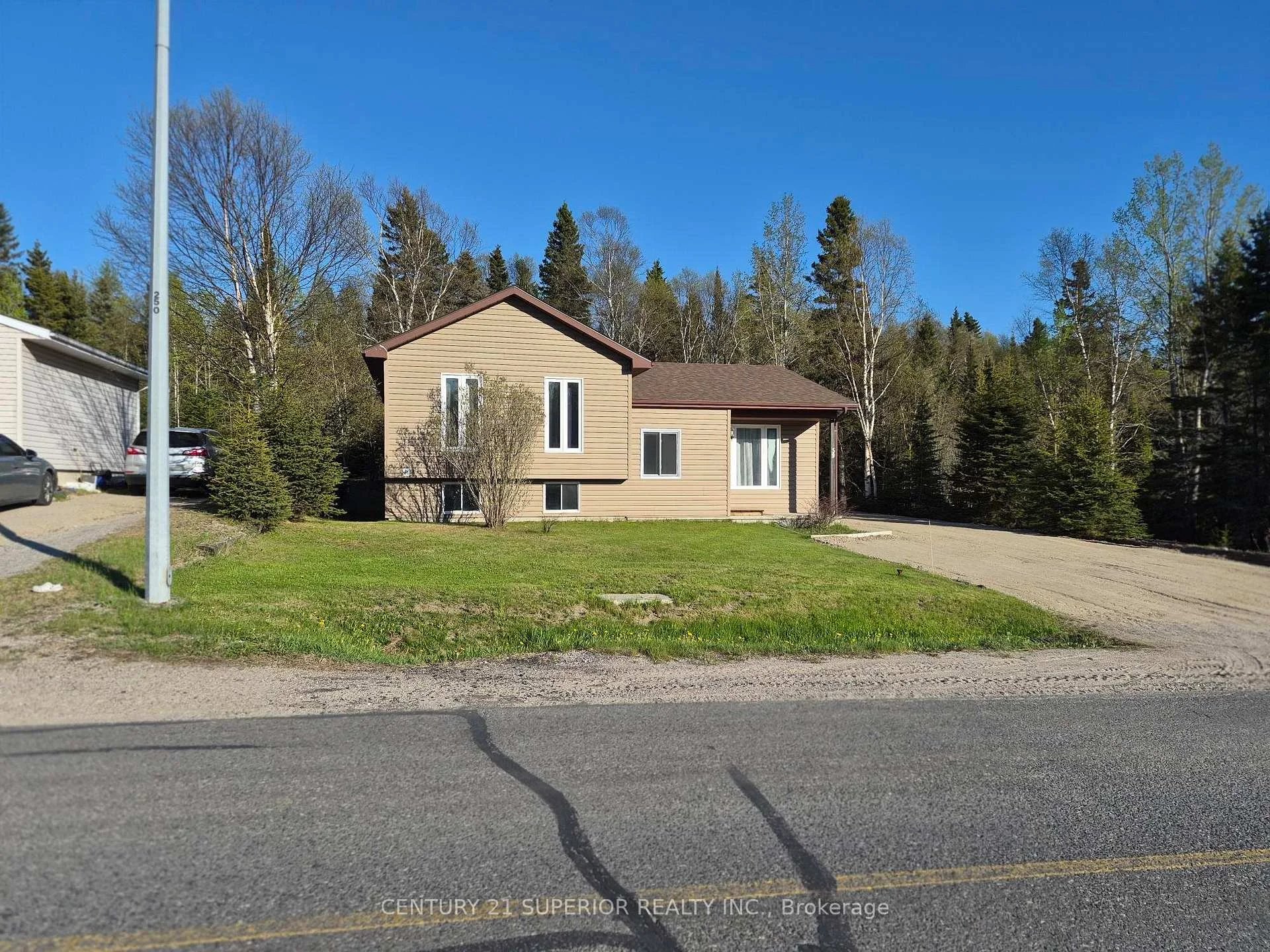 Photo 50 of 59 Hemlo Drive, Marathon — HOMEH