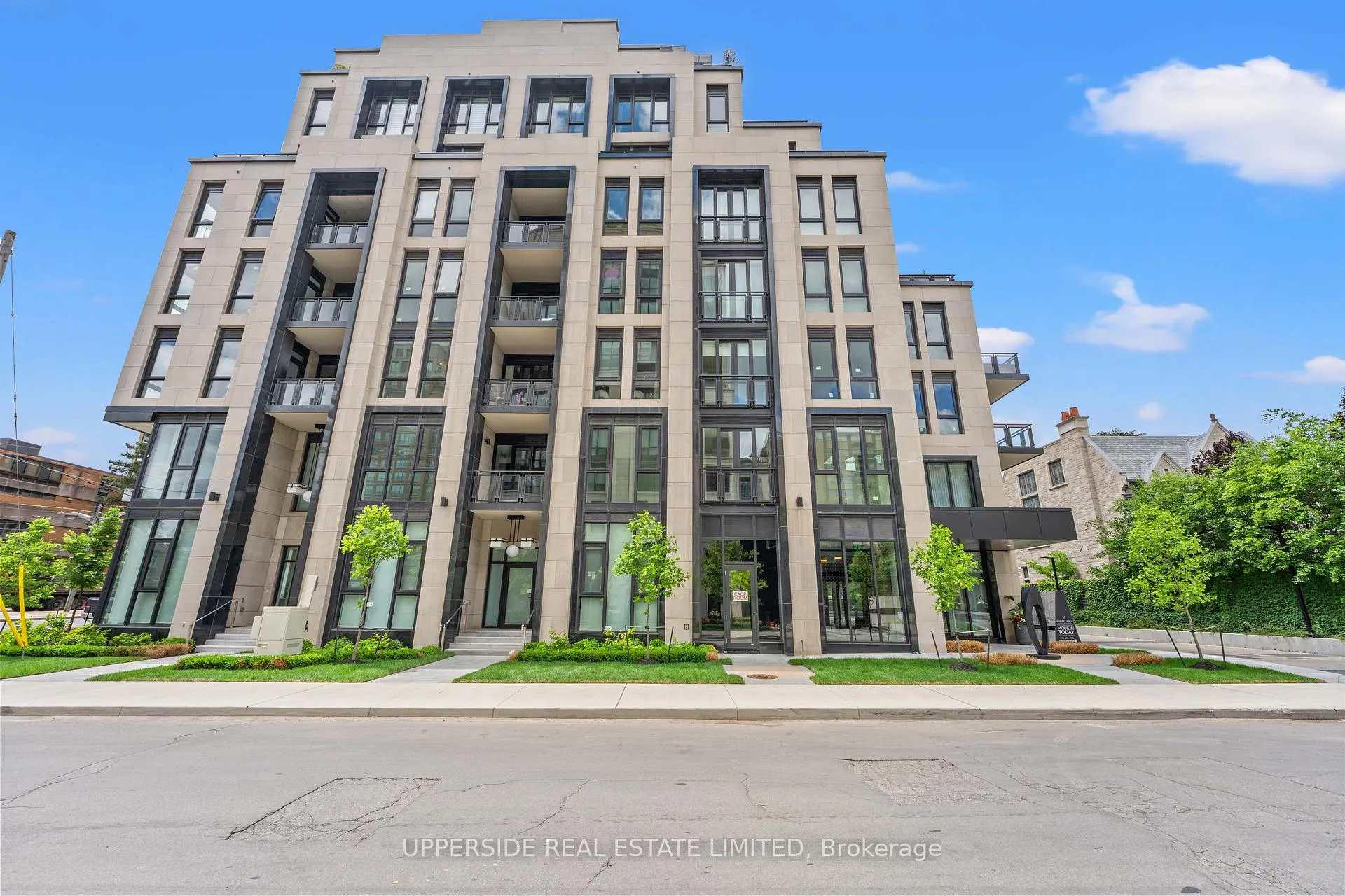 Photo 2 of Unit 408, 2 Forest Hill Road, Toronto, Forest Hill South — HOMEH