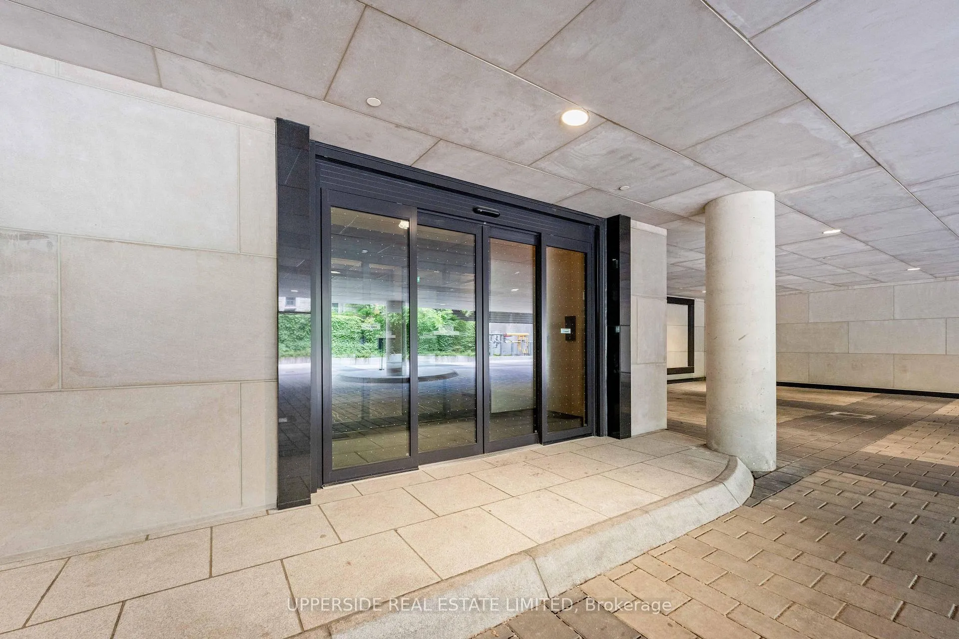 Photo 4 of Unit 408, 2 Forest Hill Road, Toronto, Forest Hill South — HOMEH