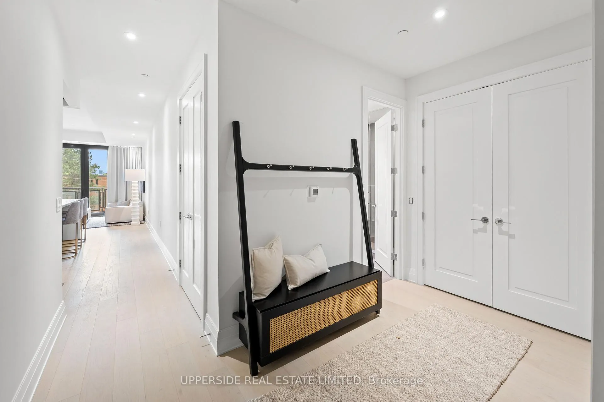 Photo 6 of Unit 408, 2 Forest Hill Road, Toronto, Forest Hill South — HOMEH