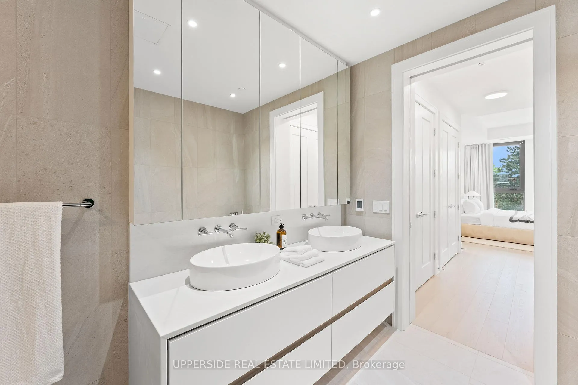 Photo 18 of Unit 408, 2 Forest Hill Road, Toronto, Forest Hill South — HOMEH