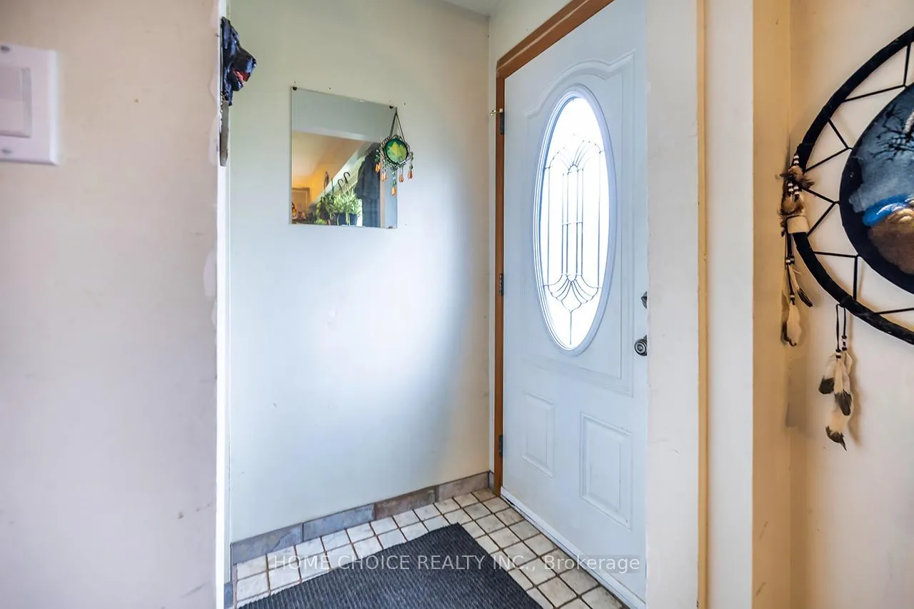 Photo 3 of 225 Barkley Crescent, Oshawa, Vanier — HOMEH