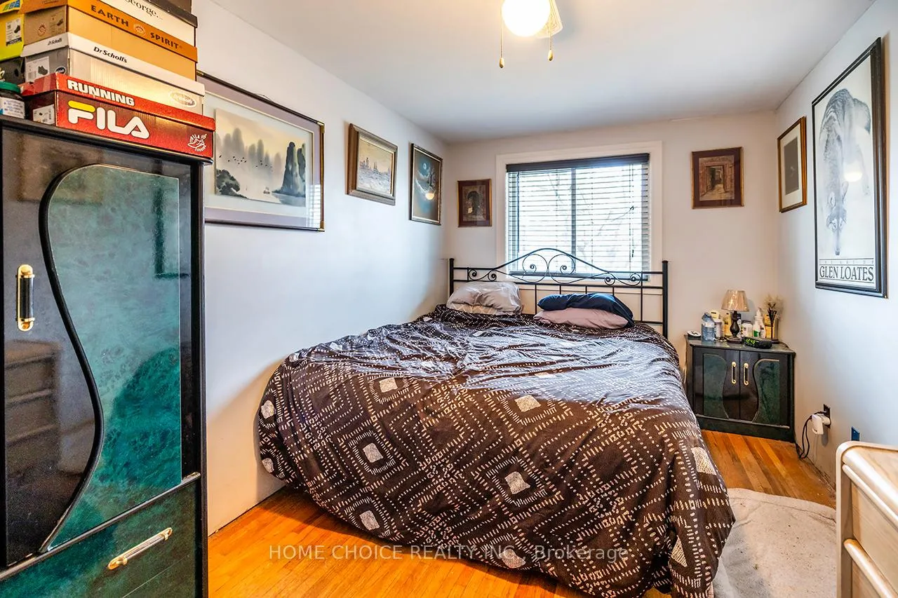 Photo 10 of 225 Barkley Crescent, Oshawa, Vanier — HOMEH