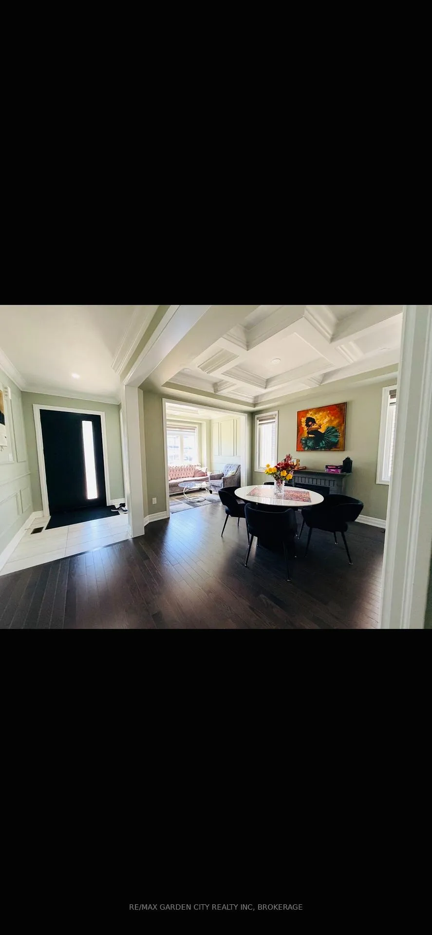Photo 3 of 9224 White Oak Avenue, Niagara Falls, Lyons Creek — HOMEH