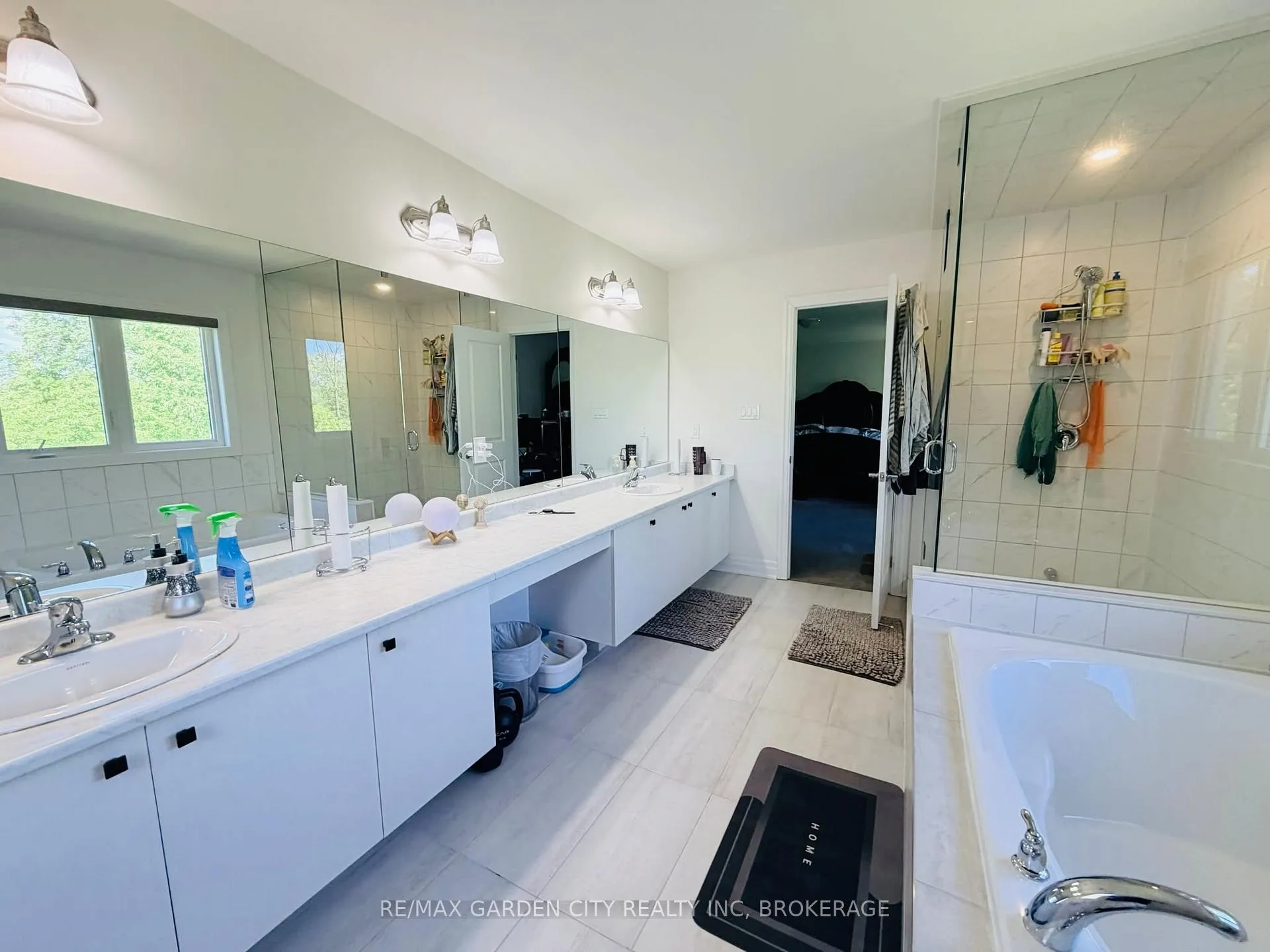 Photo 17 of 9224 White Oak Avenue, Niagara Falls, Lyons Creek — HOMEH