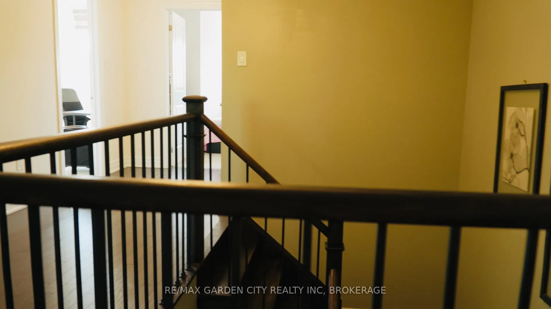 Photo 22 of 9224 White Oak Avenue, Niagara Falls, Lyons Creek — HOMEH