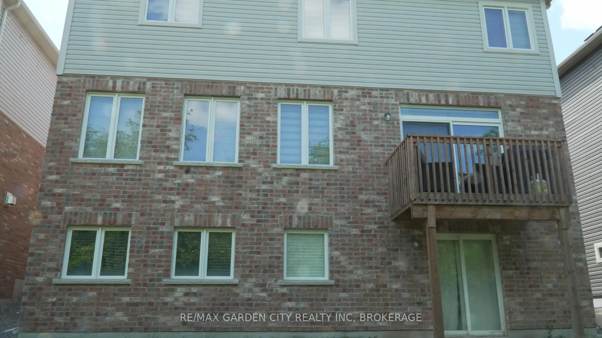 Photo 25 of 9224 White Oak Avenue, Niagara Falls, Lyons Creek — HOMEH