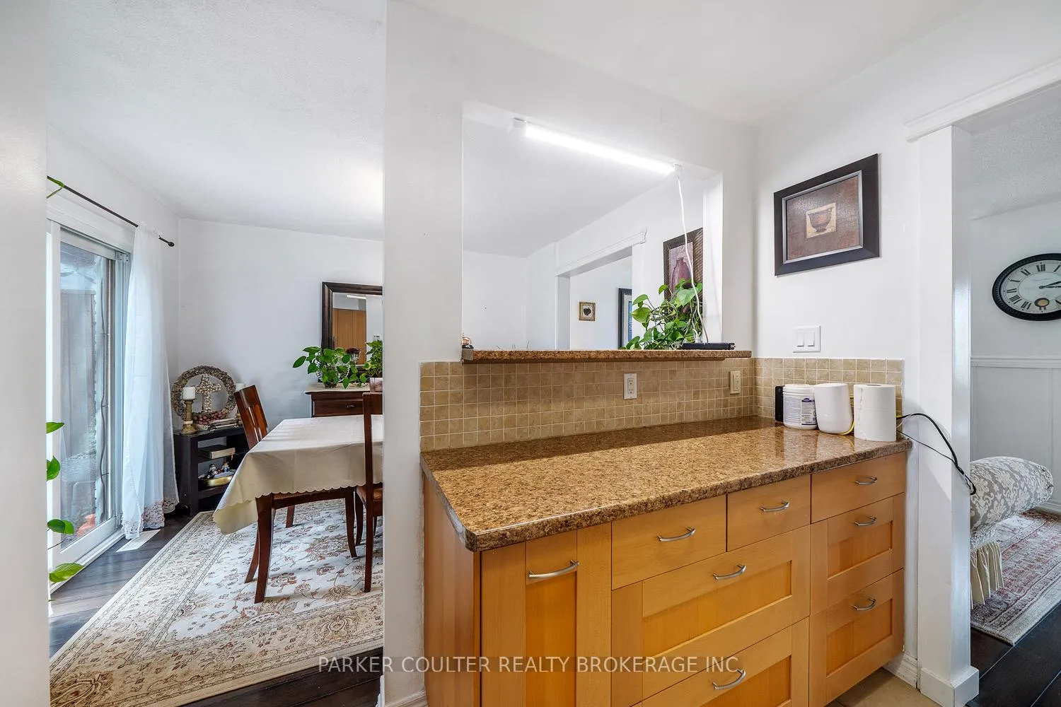 Photo 14 of 23 Chaucer Crescent, Barrie, Letitia Heights — HOMEH