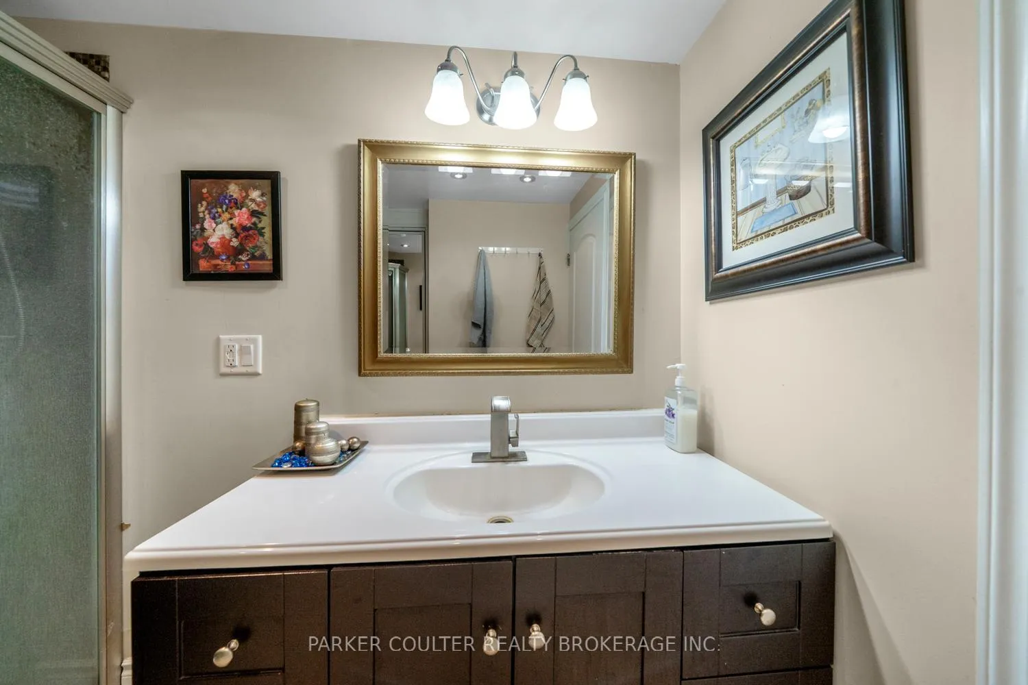 Photo 29 of 23 Chaucer Crescent, Barrie, Letitia Heights — HOMEH