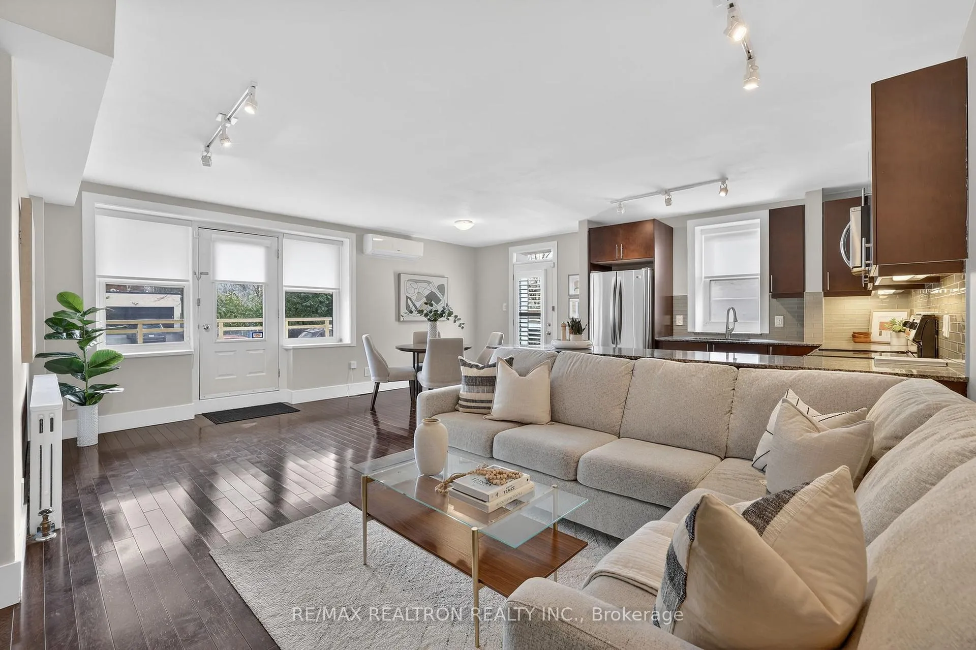 Photo 5 of Unit 106, 2603 Bathurst Street, Toronto, Forest Hill North — HOMEH