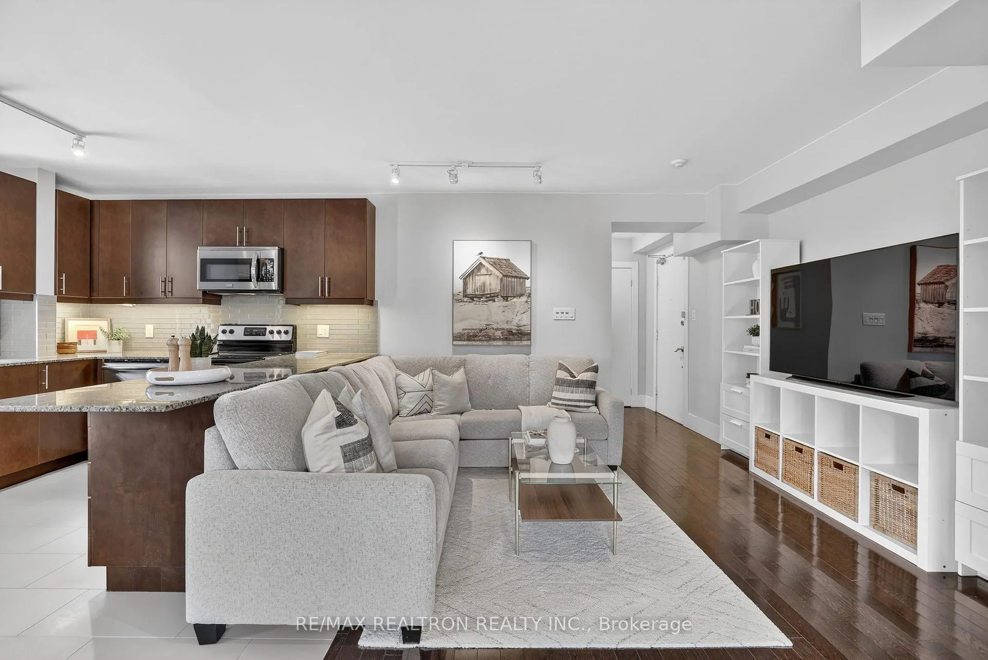 Photo 8 of Unit 106, 2603 Bathurst Street, Toronto, Forest Hill North — HOMEH