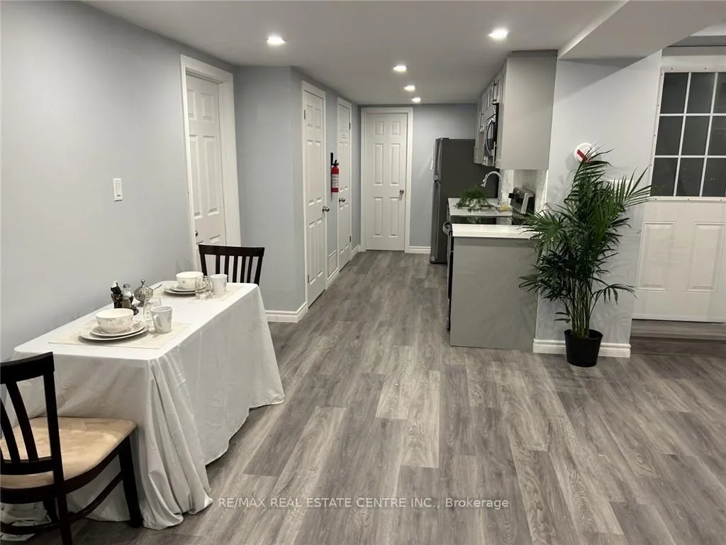Photo 3 of Unit BSMNT, 707 Mohawk Road, Hamilton, Ancaster — HOMEH