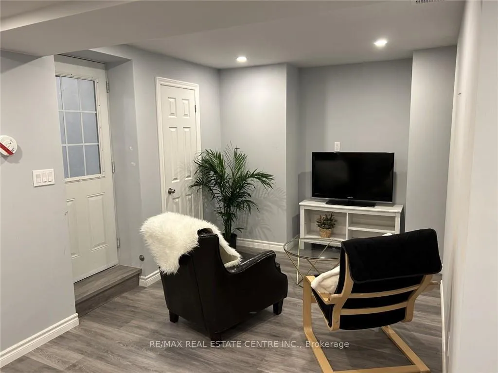Photo 4 of Unit BSMNT, 707 Mohawk Road, Hamilton, Ancaster — HOMEH