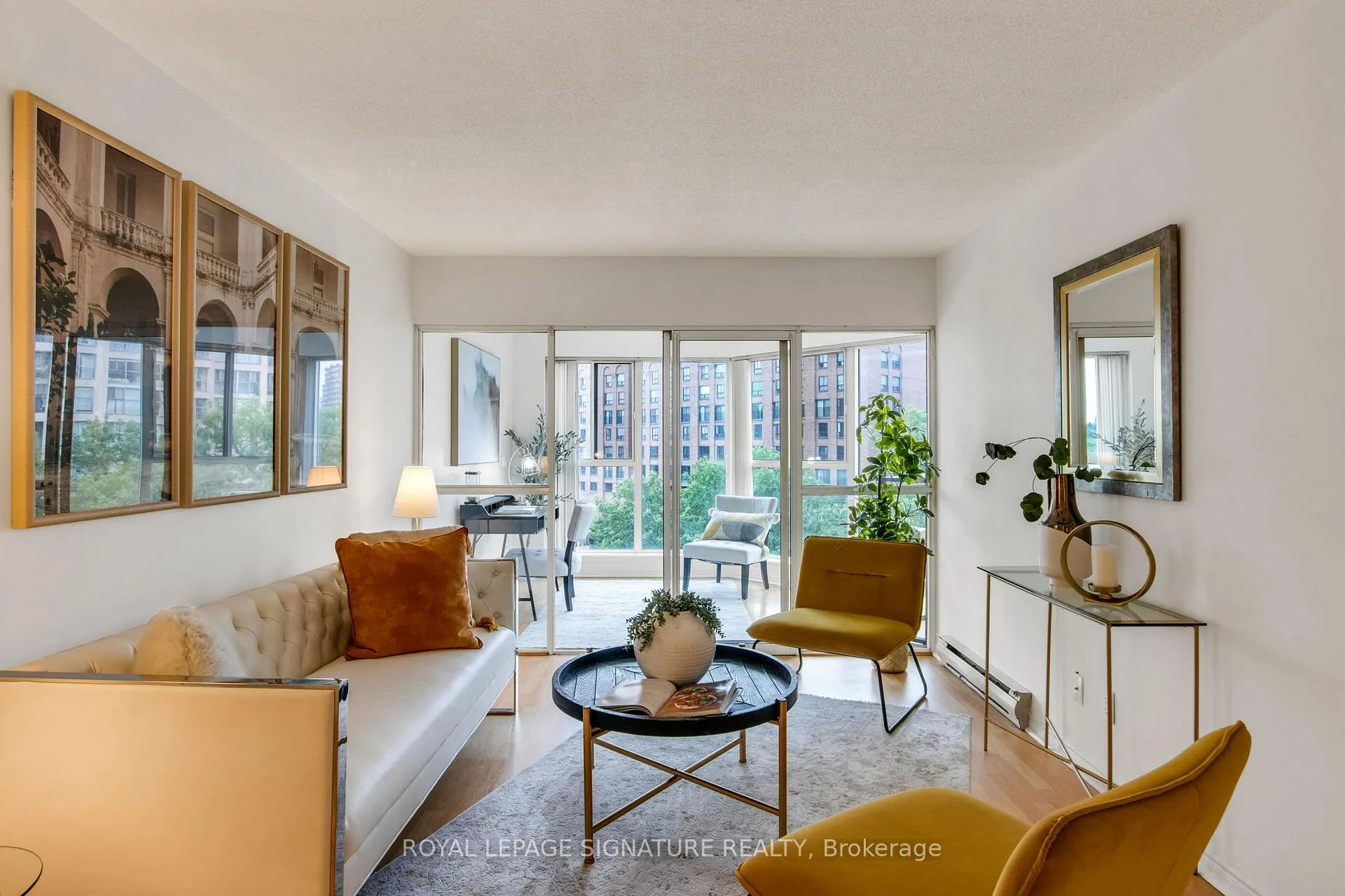 Photo 1 of Unit 525, 222 The Esplanade, Toronto, Waterfront Communities — HOMEH