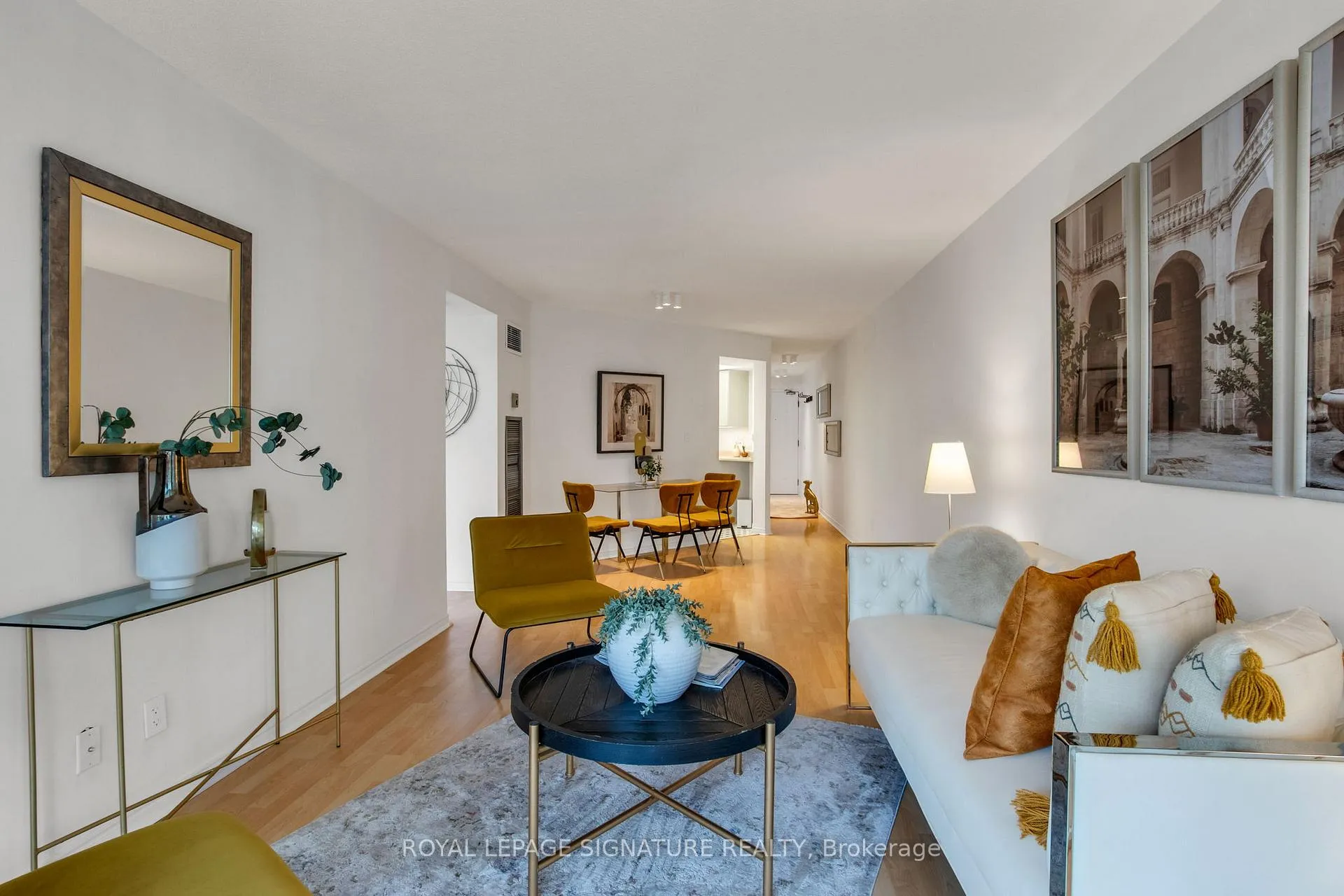 Photo 3 of Unit 525, 222 The Esplanade, Toronto, Waterfront Communities — HOMEH