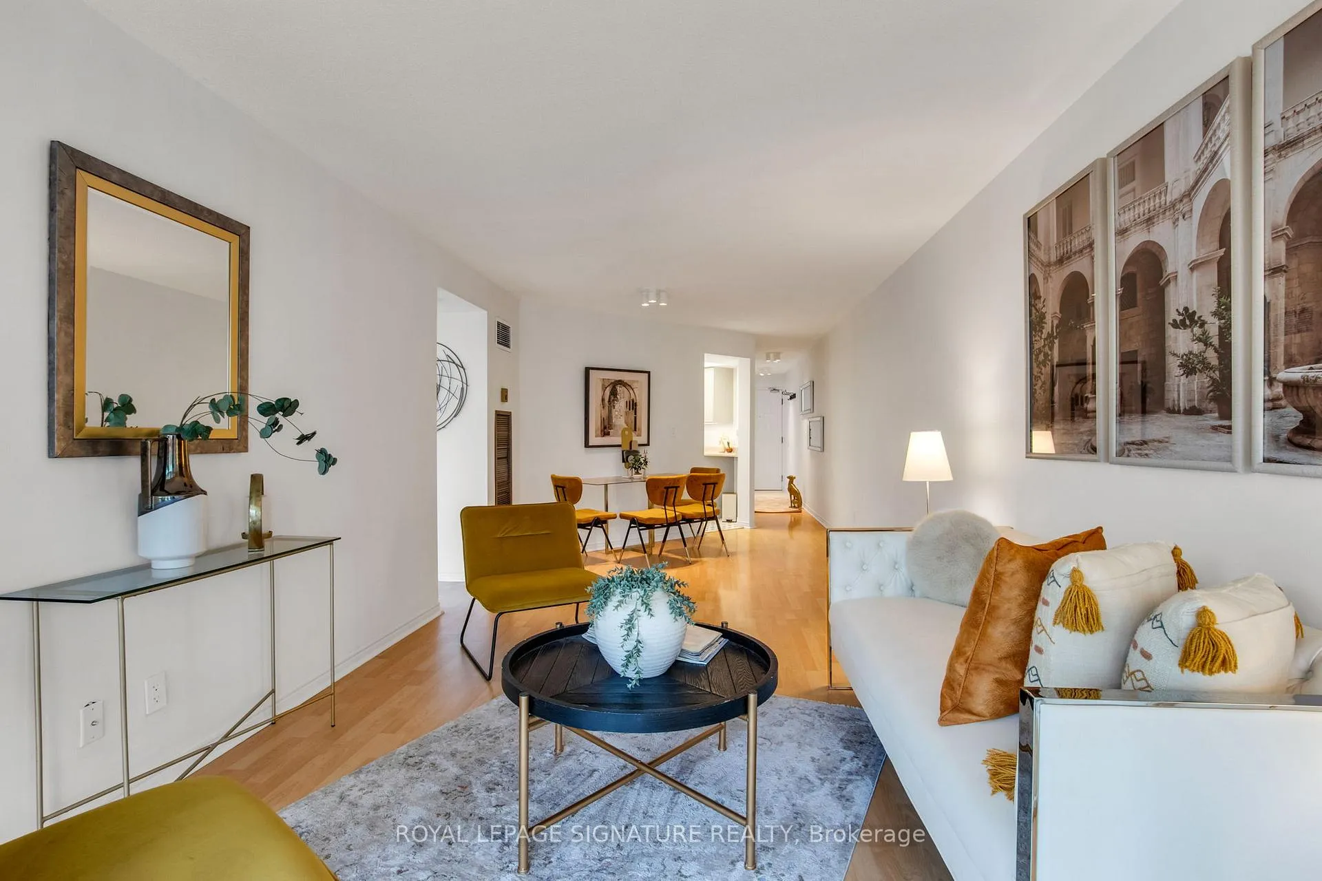 Photo 5 of Unit 525, 222 The Esplanade, Toronto, Waterfront Communities — HOMEH