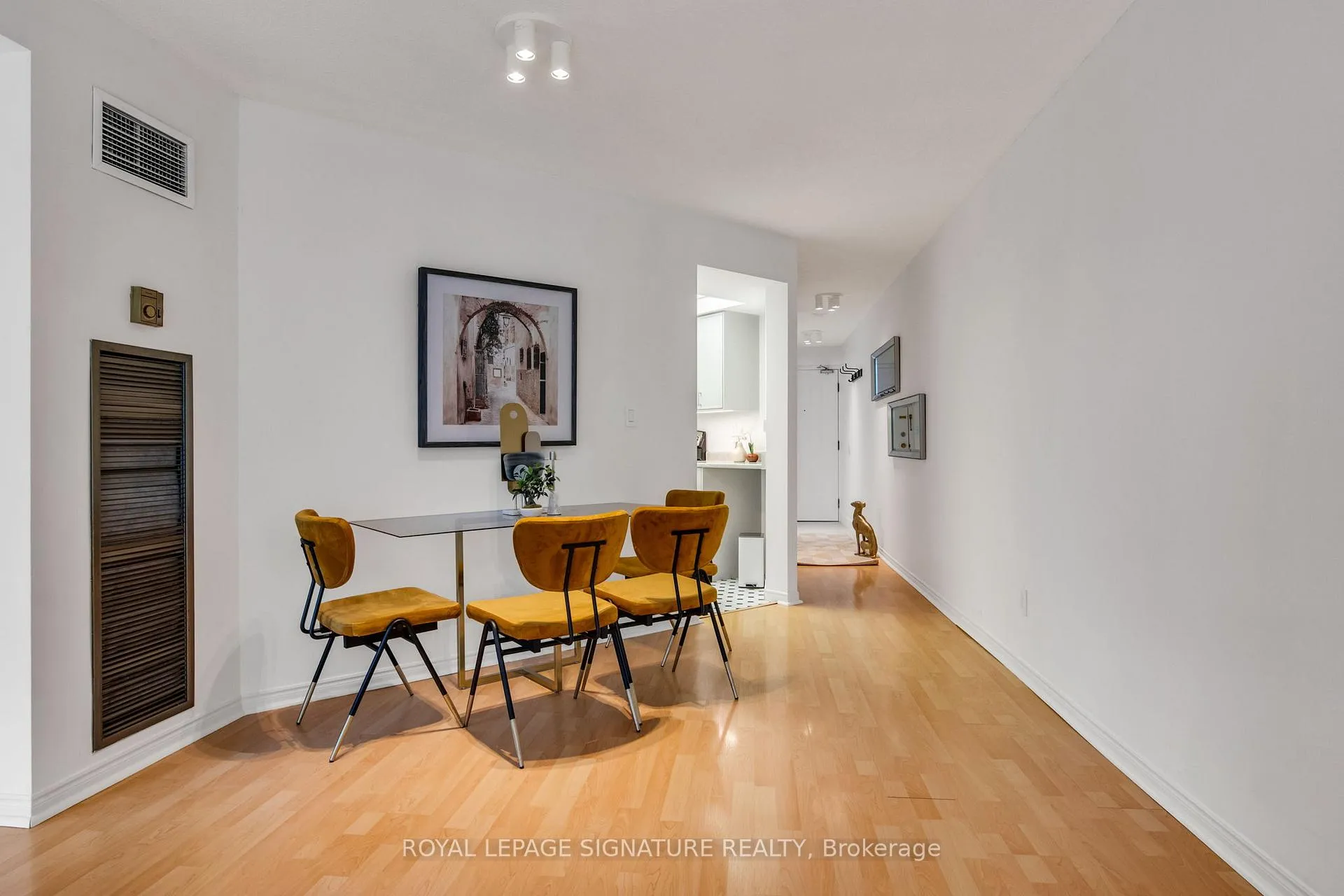 Photo 8 of Unit 525, 222 The Esplanade, Toronto, Waterfront Communities — HOMEH