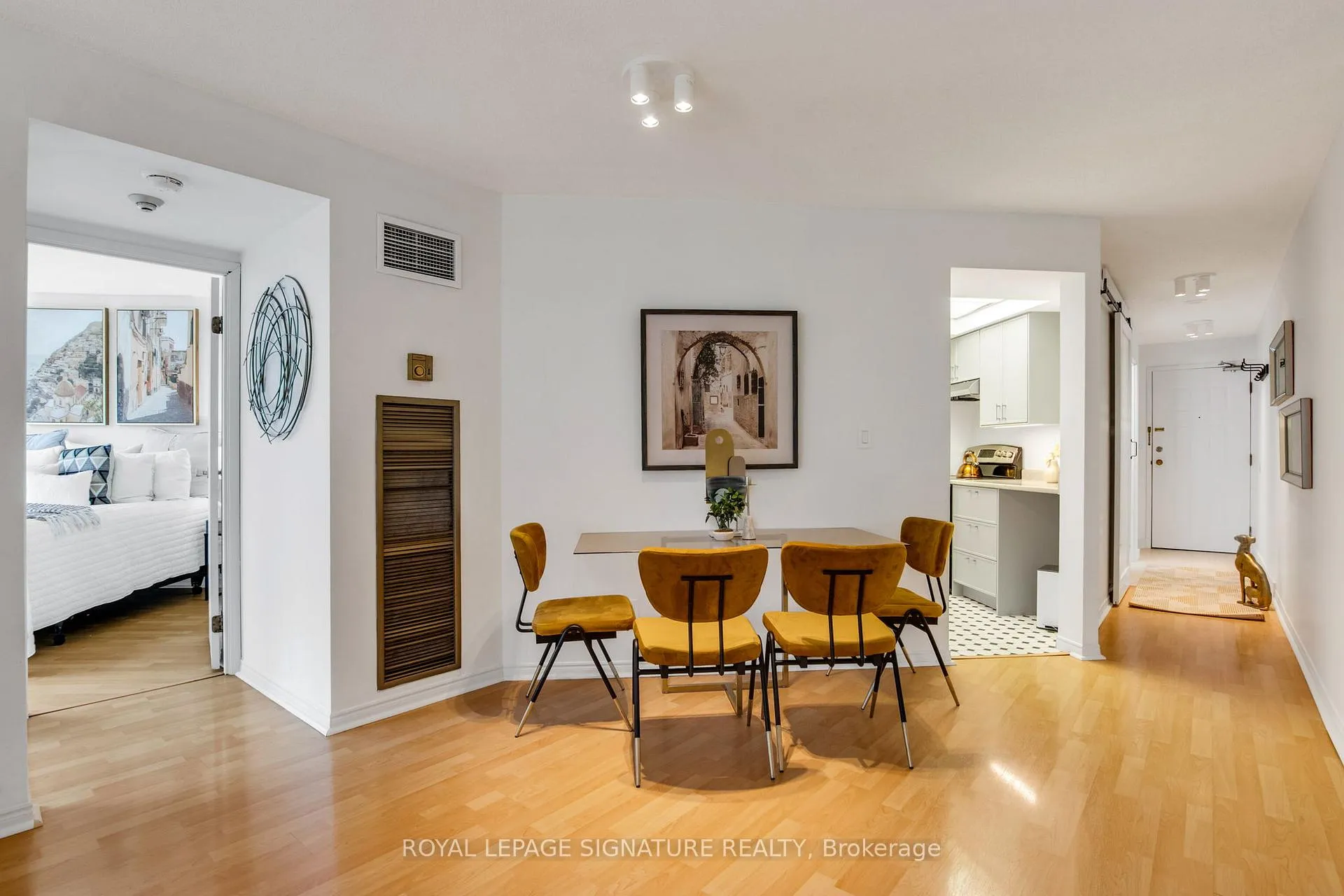 Photo 9 of Unit 525, 222 The Esplanade, Toronto, Waterfront Communities — HOMEH