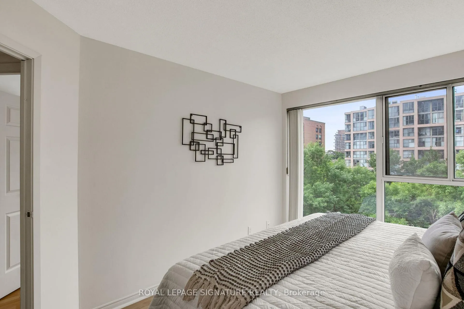Photo 13 of Unit 525, 222 The Esplanade, Toronto, Waterfront Communities — HOMEH