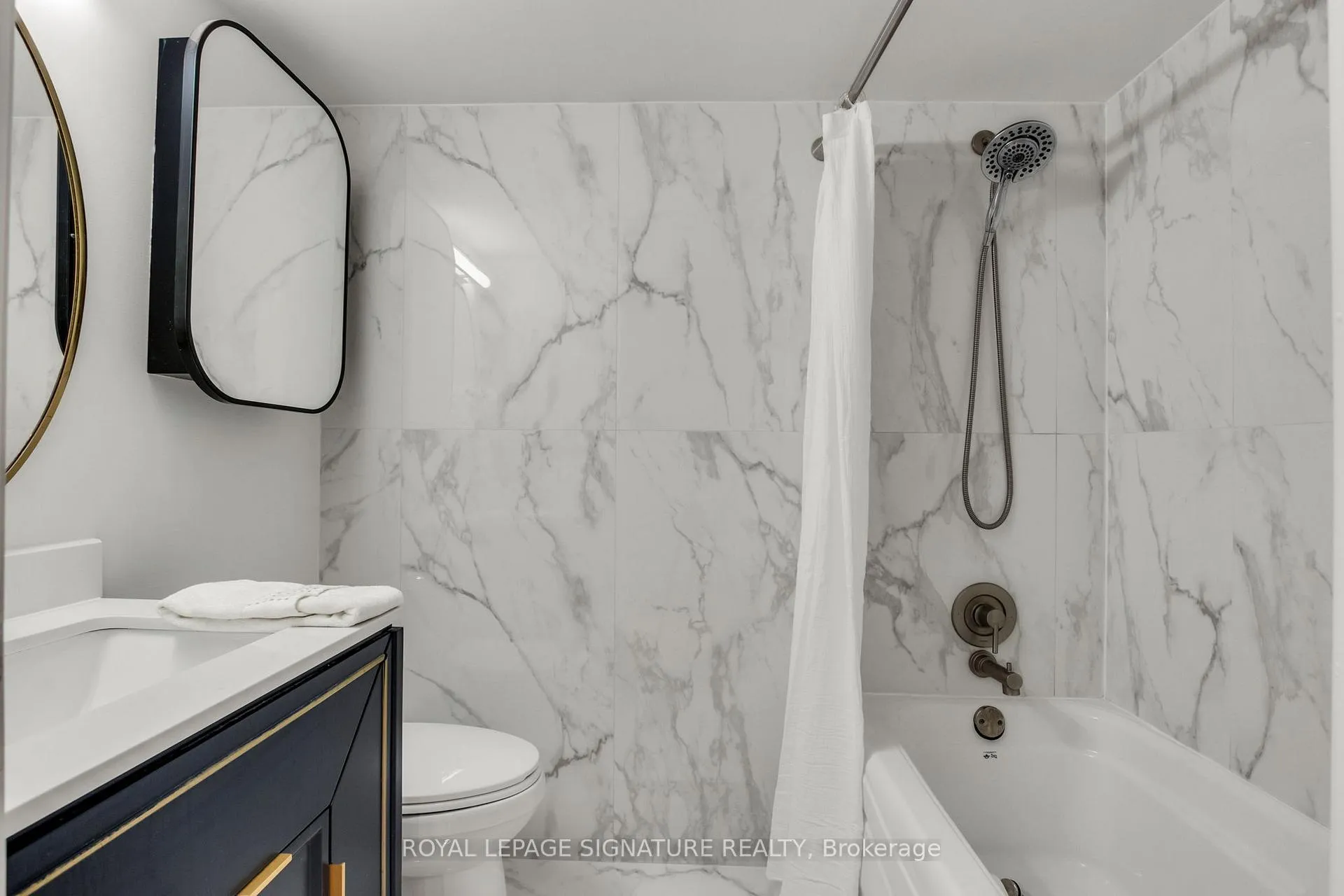 Photo 15 of Unit 525, 222 The Esplanade, Toronto, Waterfront Communities — HOMEH