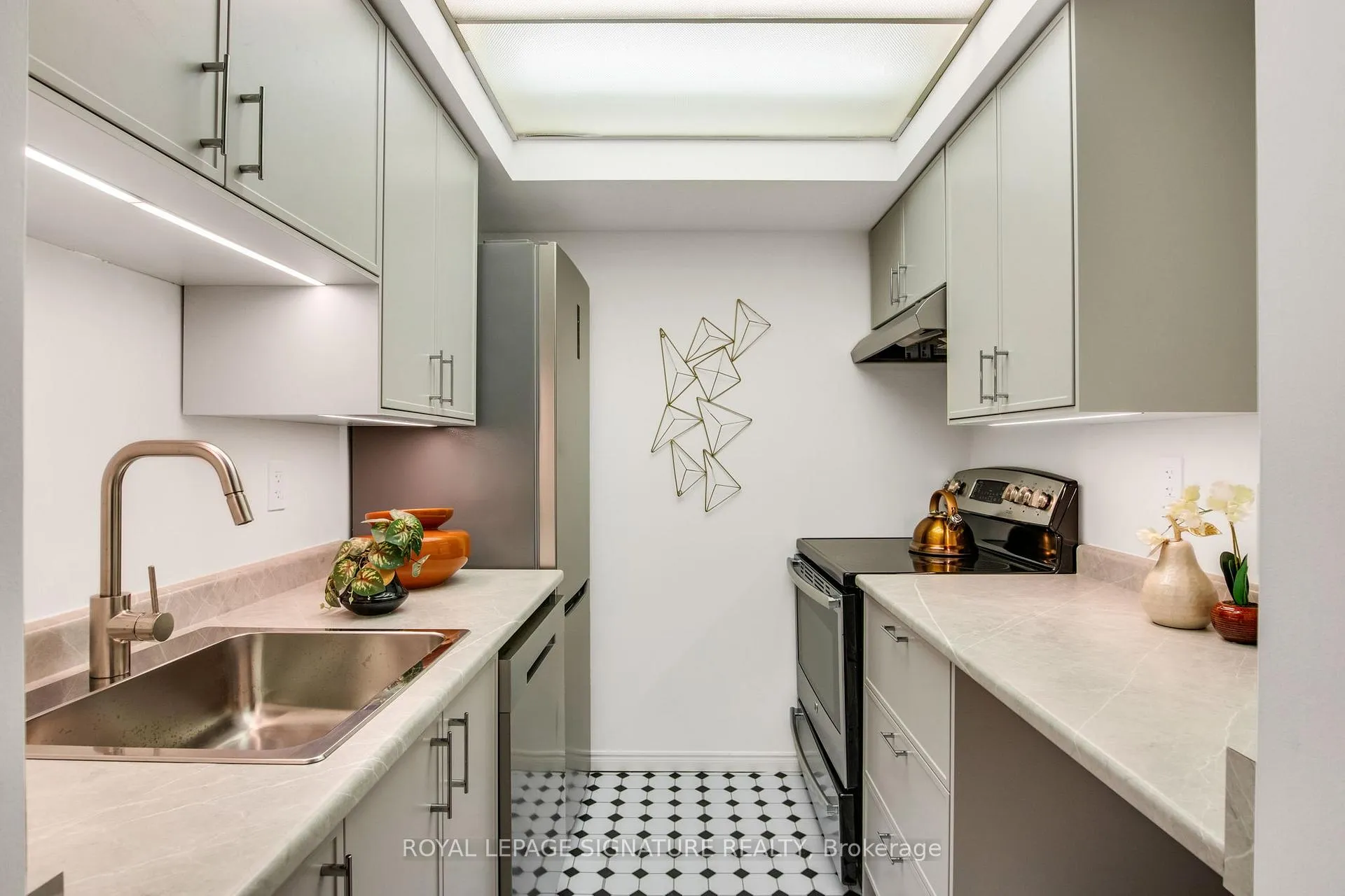 Photo 23 of Unit 525, 222 The Esplanade, Toronto, Waterfront Communities — HOMEH
