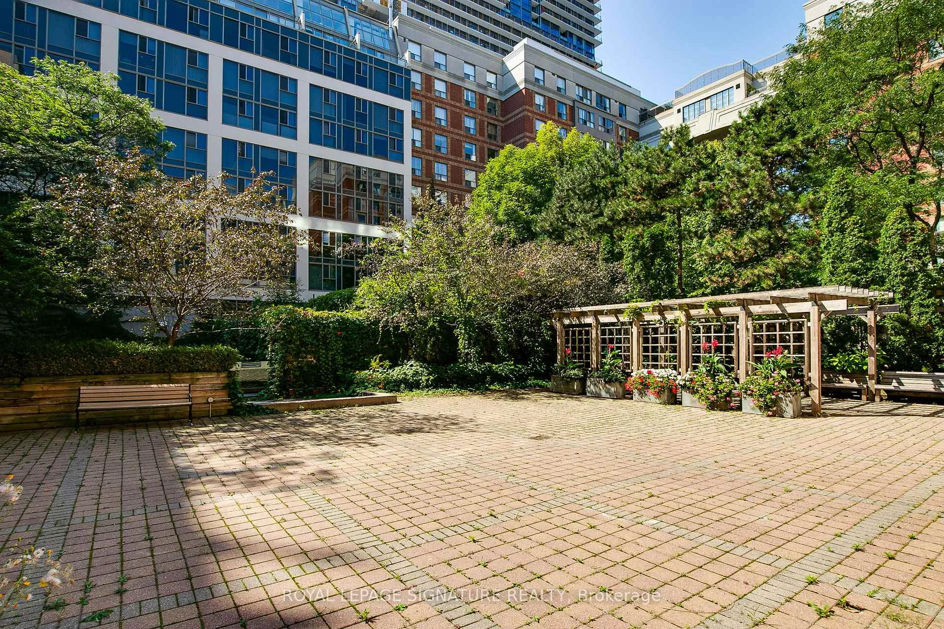 Photo 41 of Unit 525, 222 The Esplanade, Toronto, Waterfront Communities — HOMEH