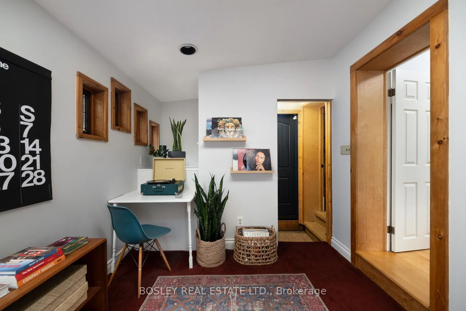 Photo 10 of 2 Roseneath Gardens, Toronto, Oakwood Village — HOMEH