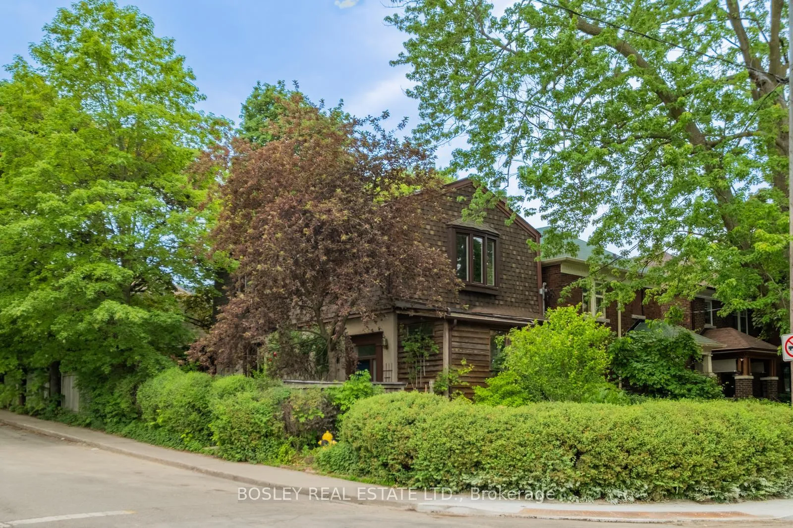 Photo 44 of 2 Roseneath Gardens, Toronto, Oakwood Village — HOMEH