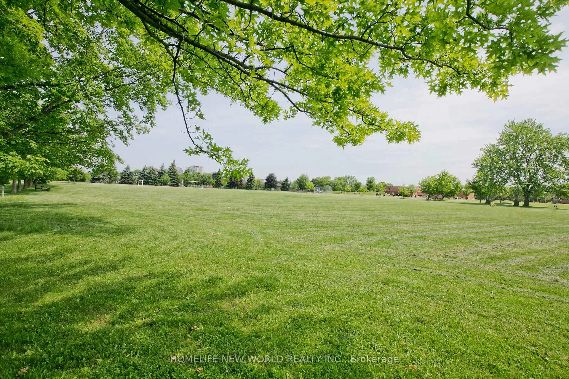 Photo 12 of Unit BSMT, 207 Fairglen Avenue, Scarborough, L'Amoreaux — HOMEH