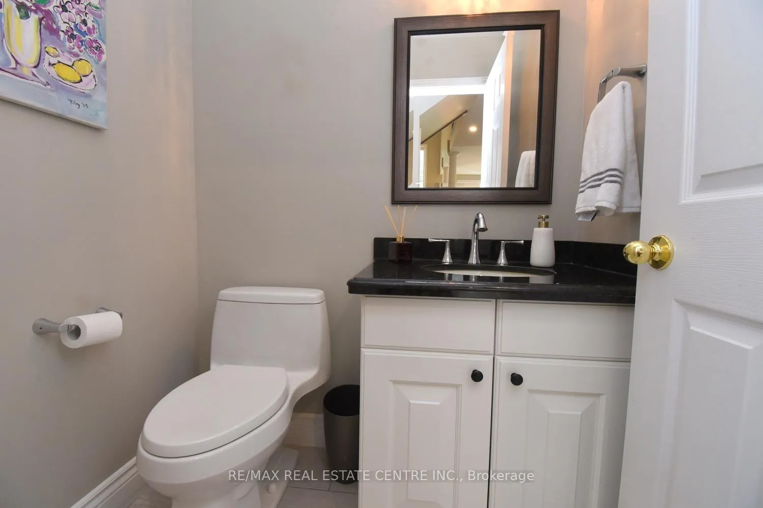 Photo 19 of 227 Valridge Drive, Hamilton, Ancaster — HOMEH