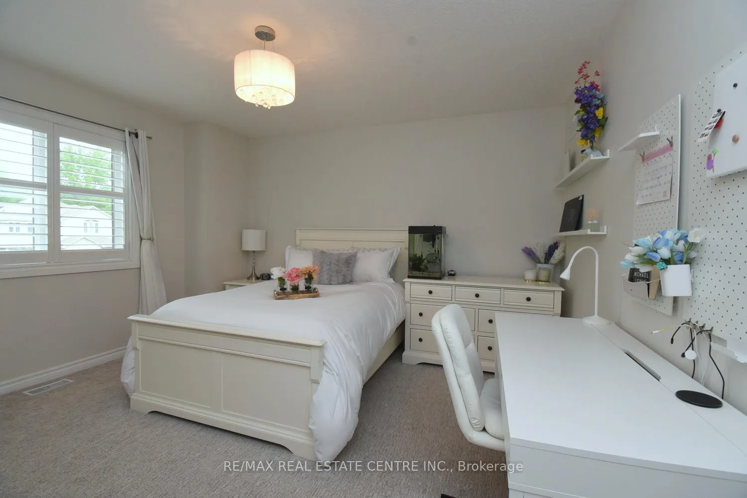 Photo 28 of 227 Valridge Drive, Hamilton, Ancaster — HOMEH