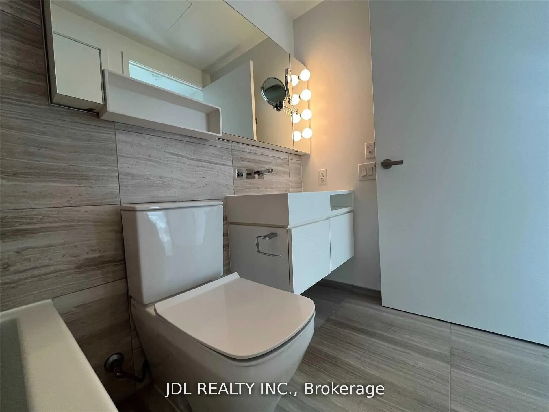 Photo 6 of Unit 1702, 45 Charles Street E, Toronto, Church-Yonge Corridor — HOMEH