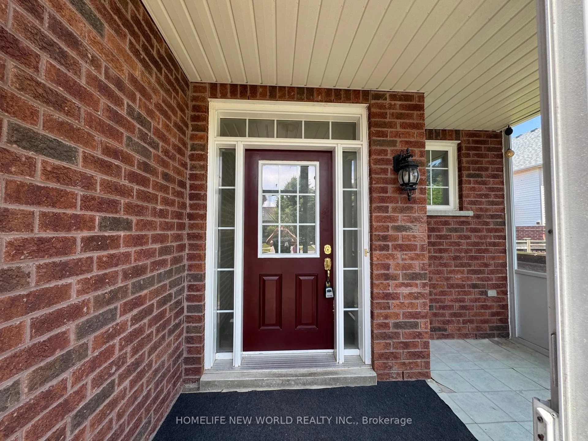 Photo 2 of 1111 Glenbourne Drive, Oshawa, Pinecrest — HOMEH