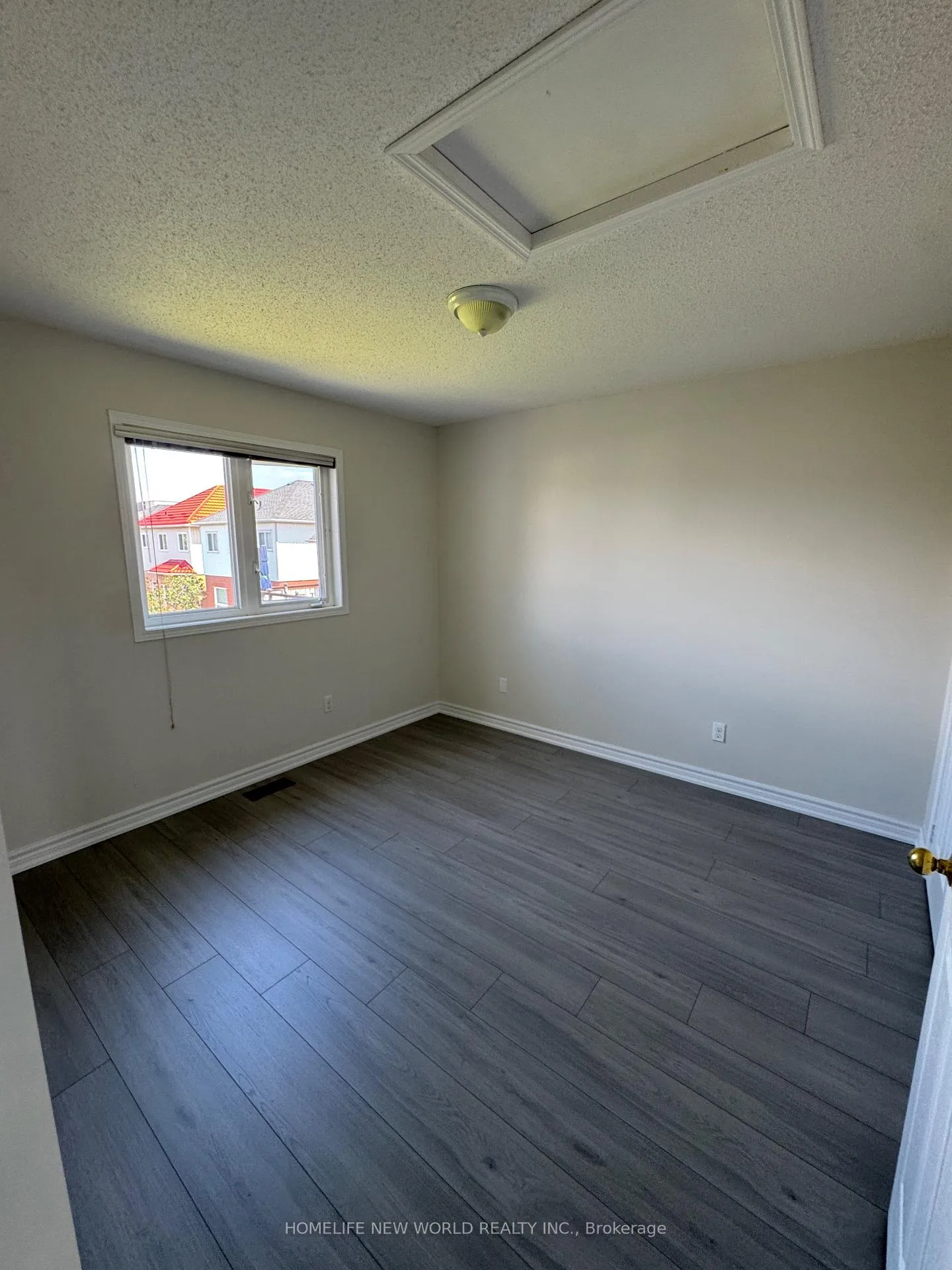 Photo 19 of 1111 Glenbourne Drive, Oshawa, Pinecrest — HOMEH