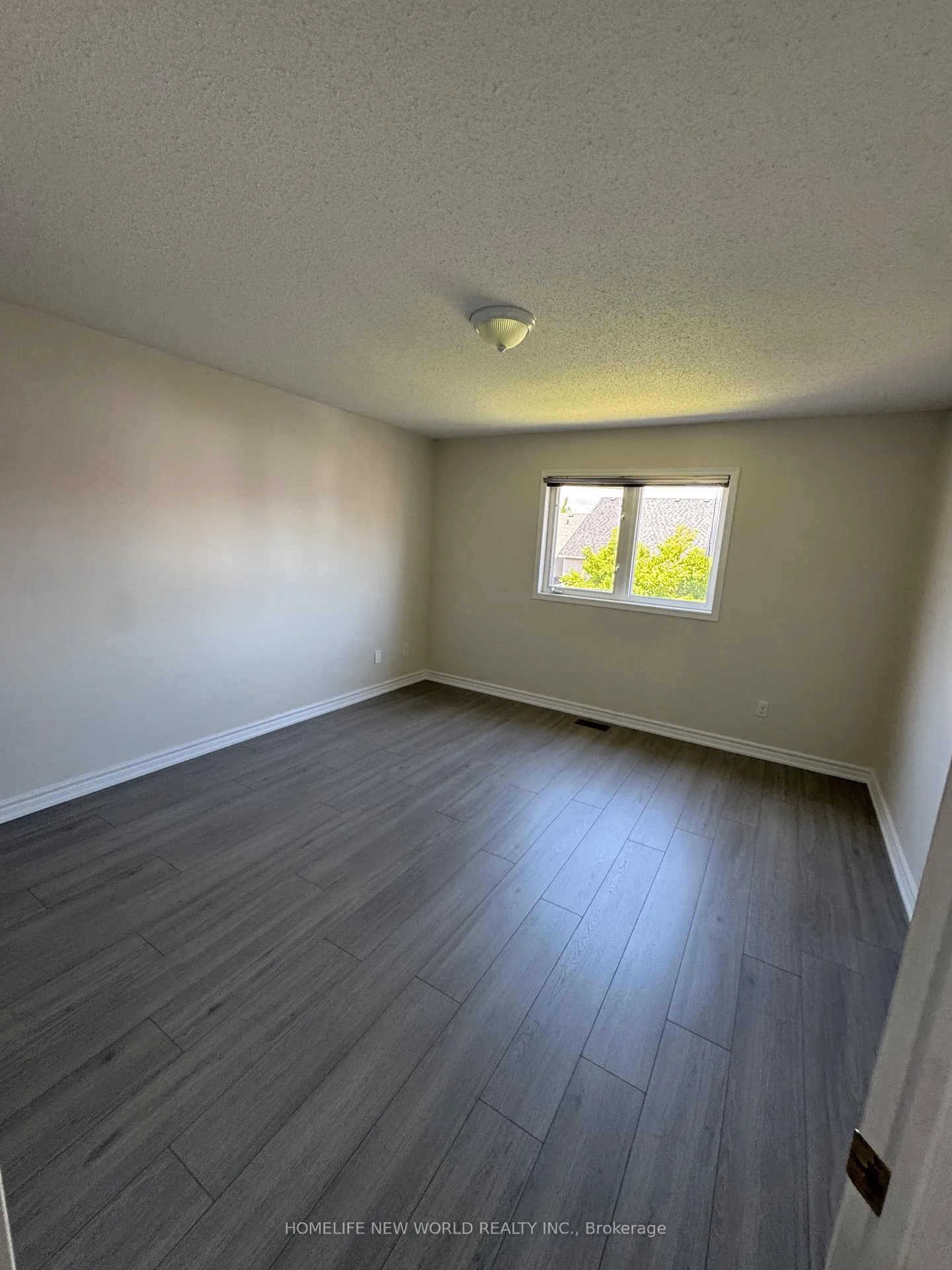 Photo 20 of 1111 Glenbourne Drive, Oshawa, Pinecrest — HOMEH