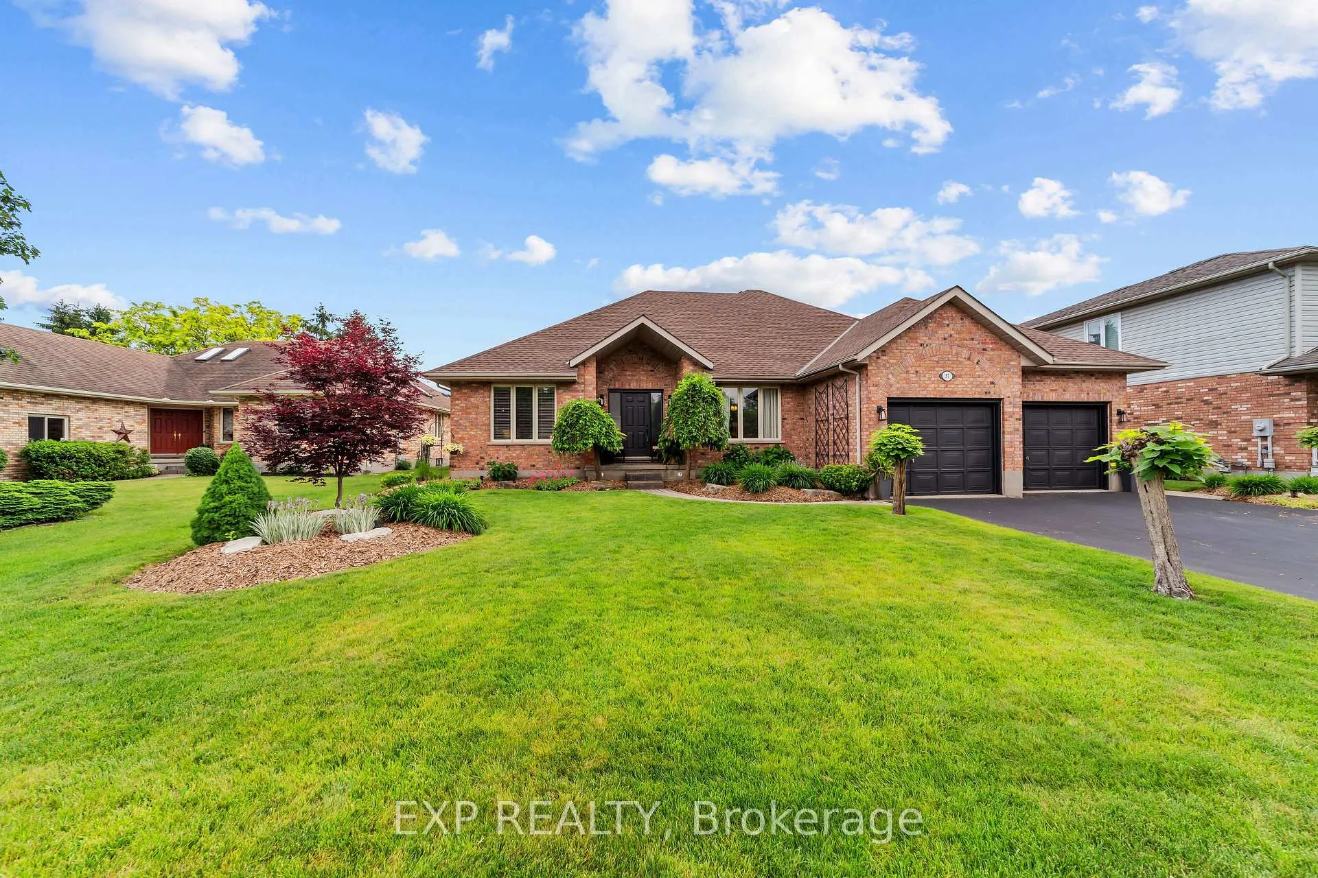 Front of 57 Valleyview Crescent