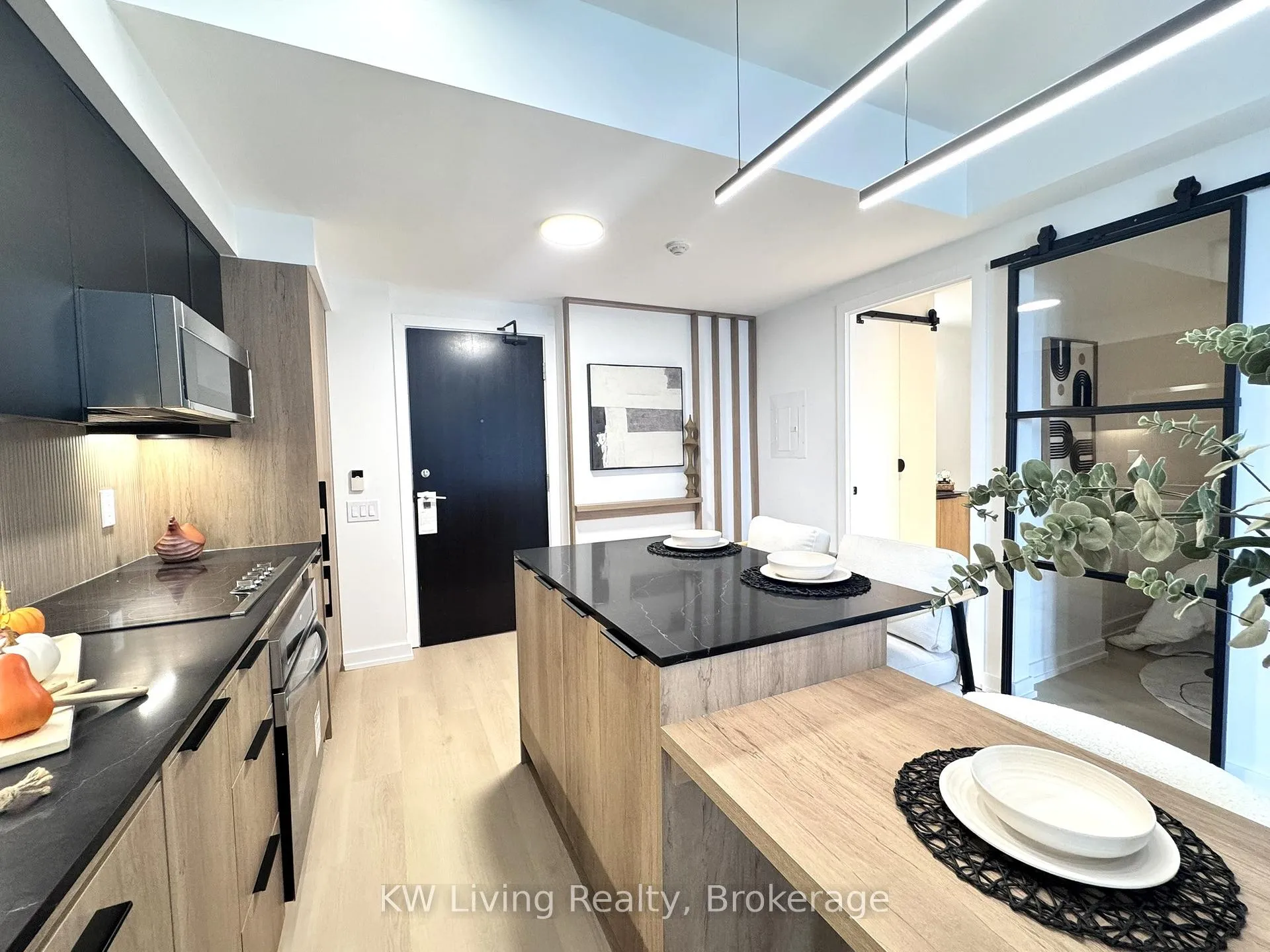 Photo 5 of Unit 2301, 33 Charles Street E, Toronto, Church-Yonge Corridor — HOMEH