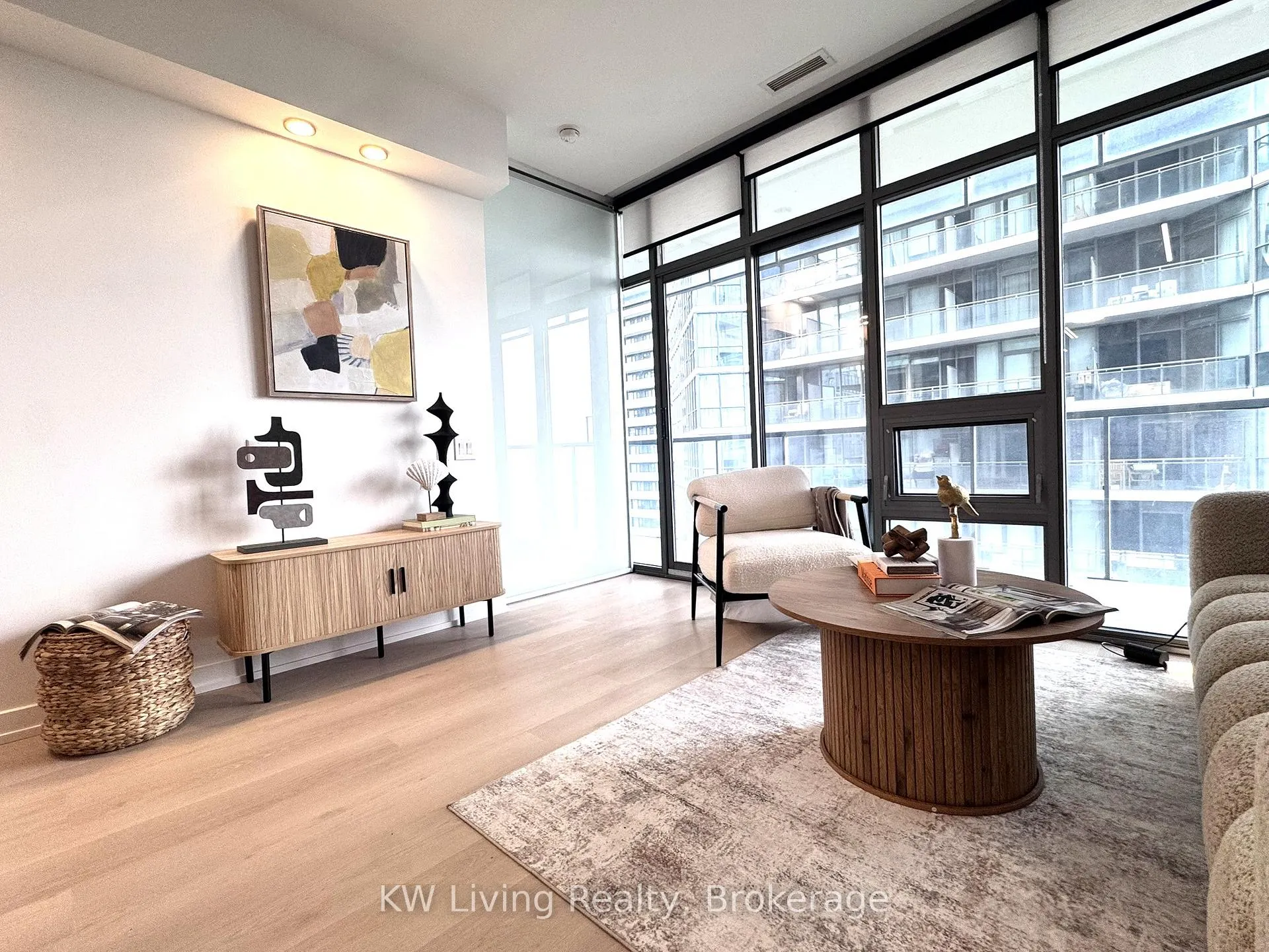 Photo 9 of Unit 2301, 33 Charles Street E, Toronto, Church-Yonge Corridor — HOMEH
