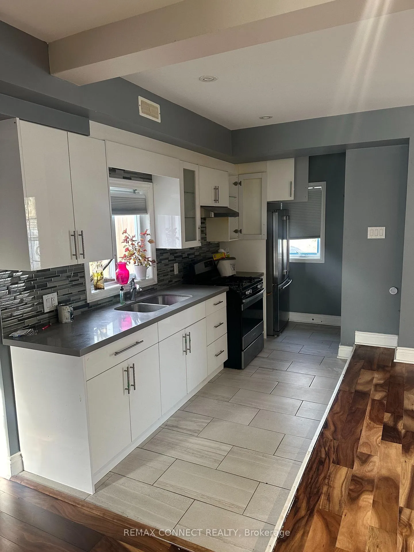 Photo 11 of 57 Fernhill Boulevard, Oshawa, McLaughlin — HOMEH
