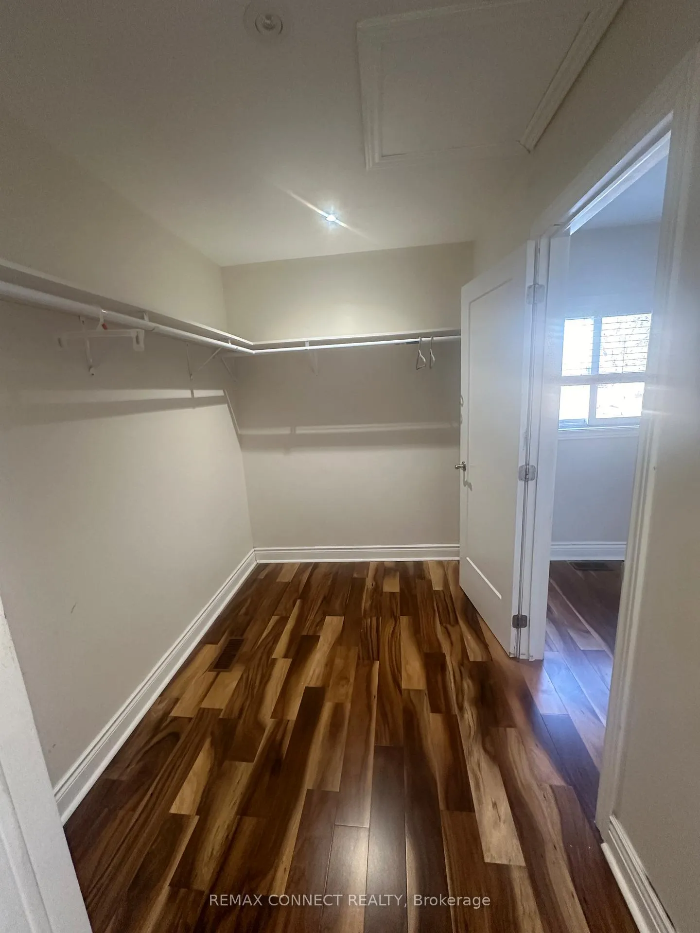 Photo 34 of 57 Fernhill Boulevard, Oshawa, McLaughlin — HOMEH