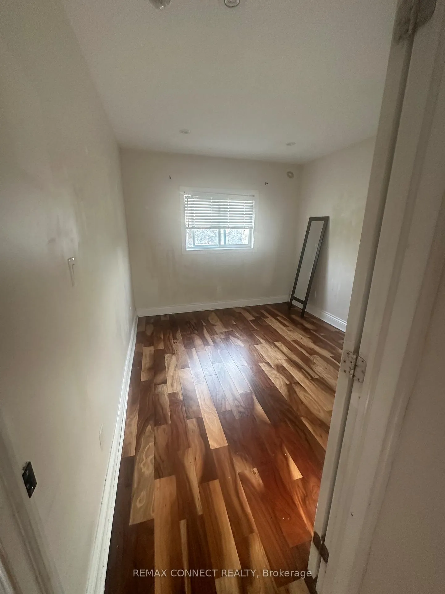 Photo 37 of 57 Fernhill Boulevard, Oshawa, McLaughlin — HOMEH
