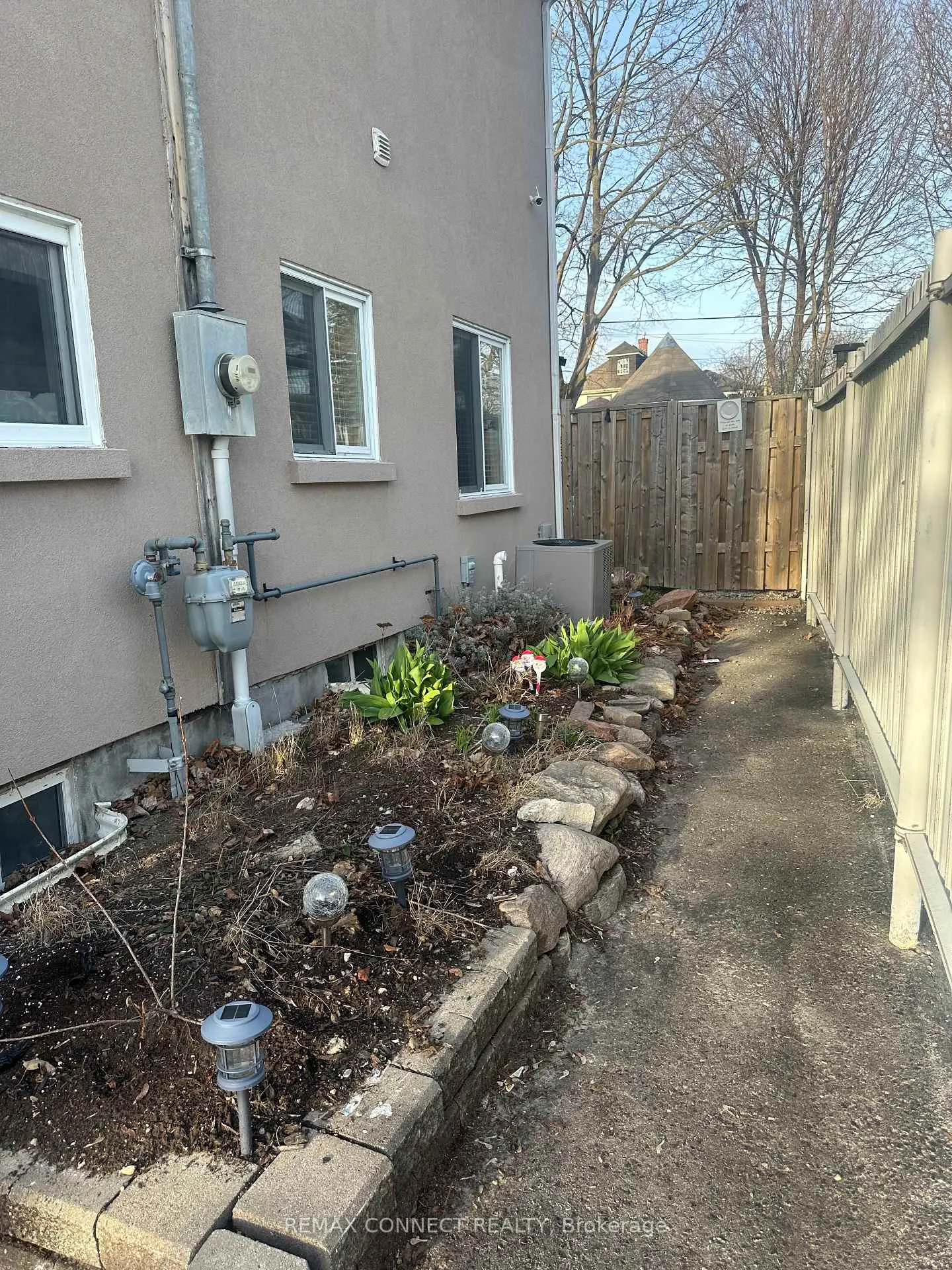 Photo 43 of 57 Fernhill Boulevard, Oshawa, McLaughlin — HOMEH