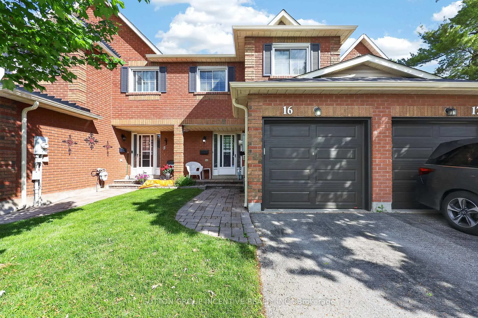 Photo 3 of Unit 16, 165 Kozlov Street, Barrie, West Bayfield — HOMEH