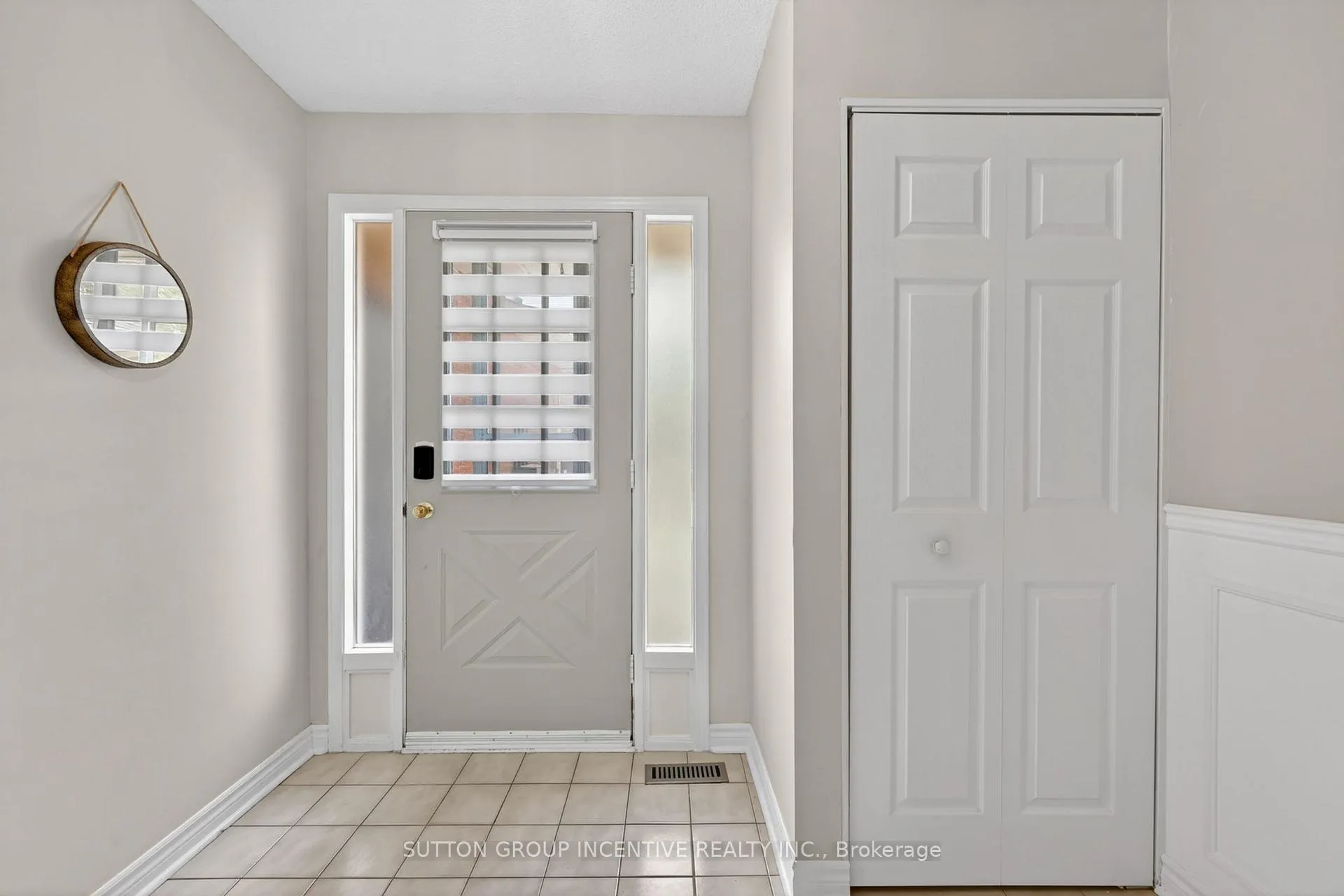 Photo 8 of Unit 16, 165 Kozlov Street, Barrie, West Bayfield — HOMEH