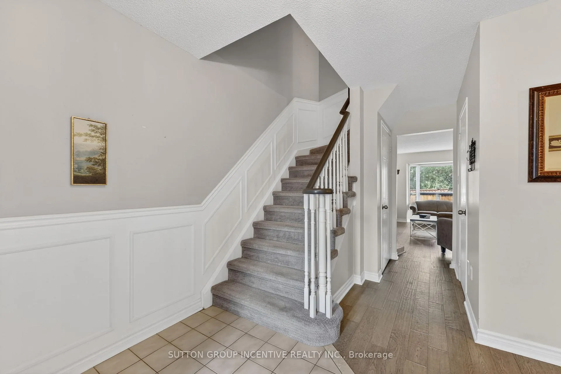 Photo 9 of Unit 16, 165 Kozlov Street, Barrie, West Bayfield — HOMEH