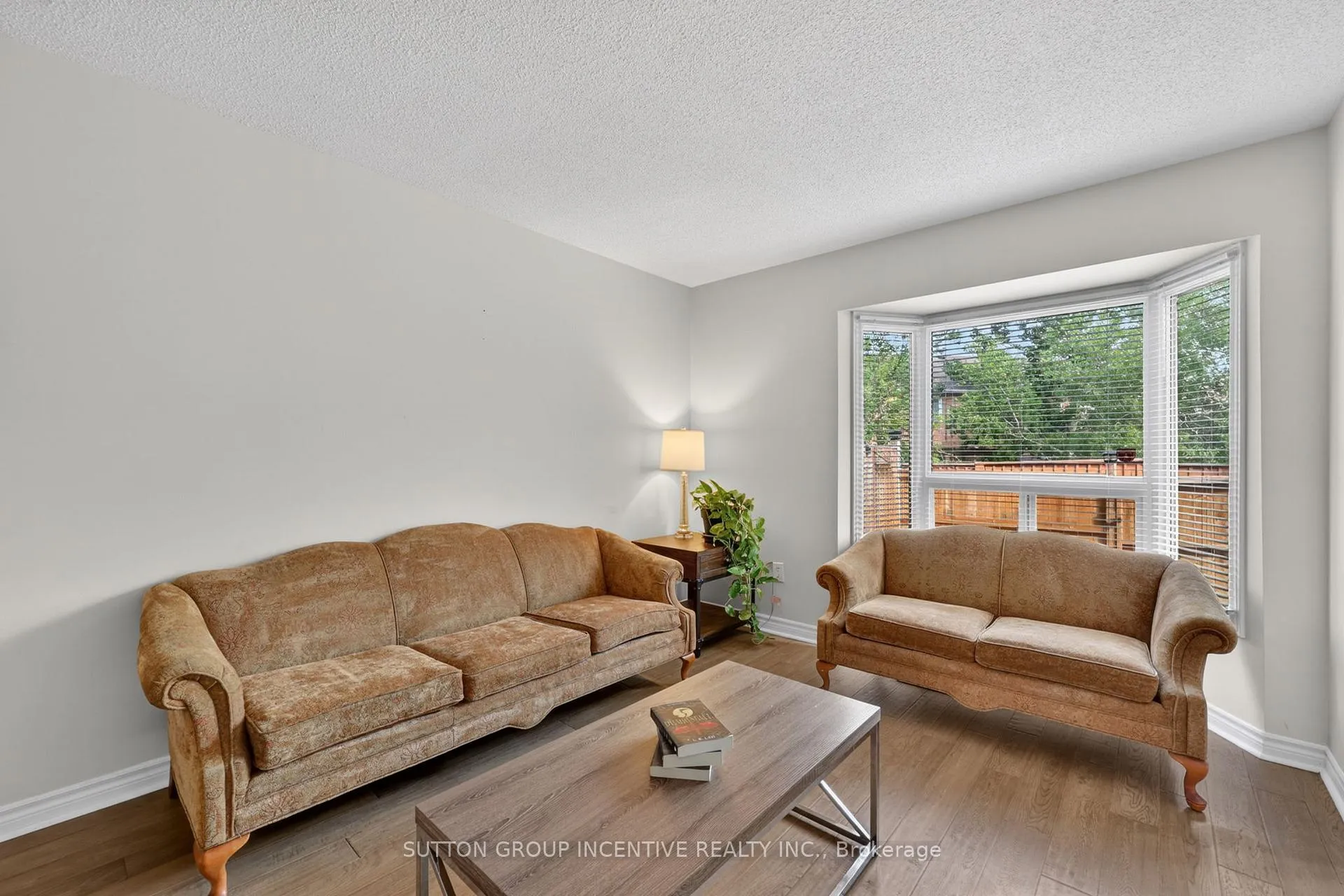 Photo 11 of Unit 16, 165 Kozlov Street, Barrie, West Bayfield — HOMEH