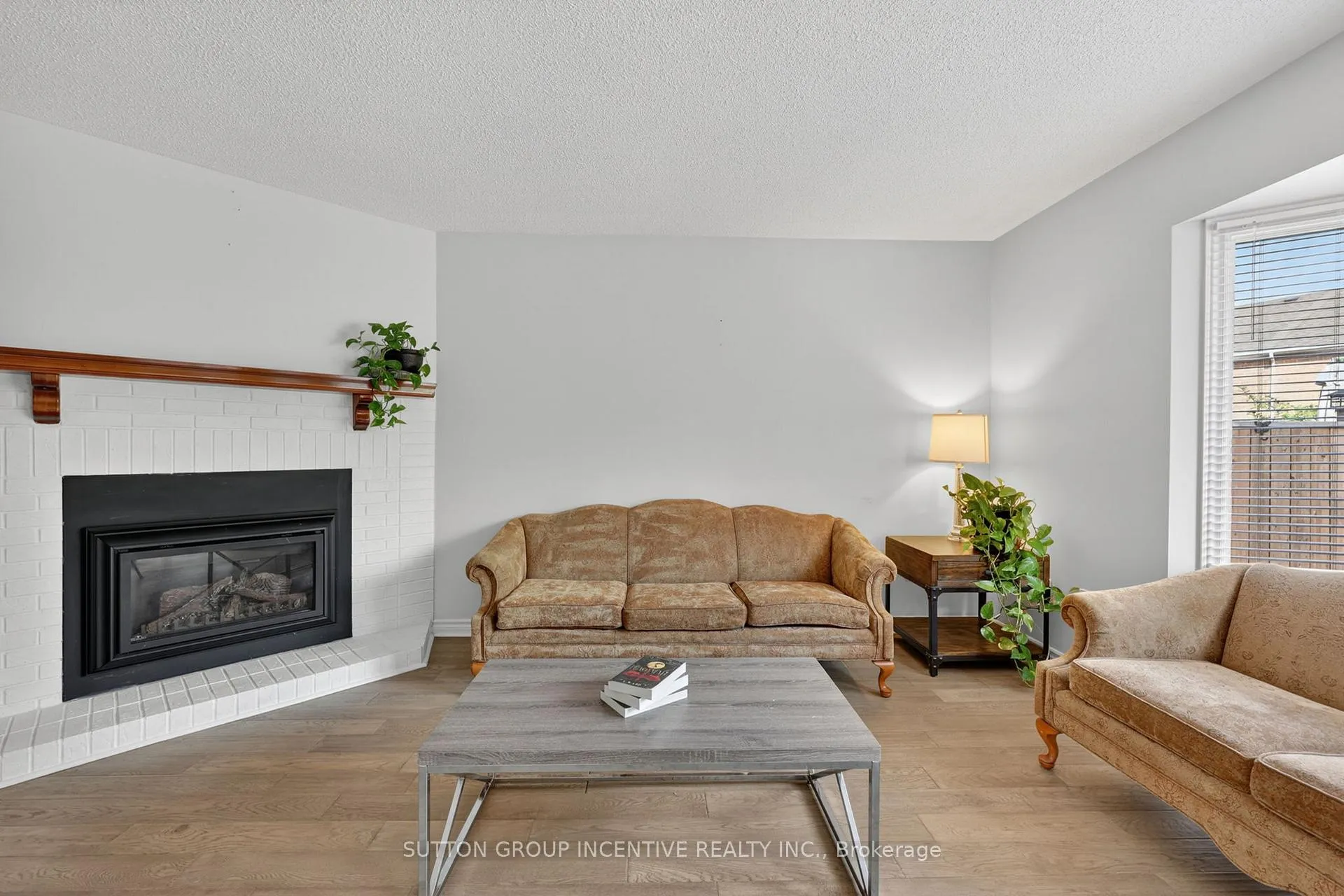 Photo 12 of Unit 16, 165 Kozlov Street, Barrie, West Bayfield — HOMEH