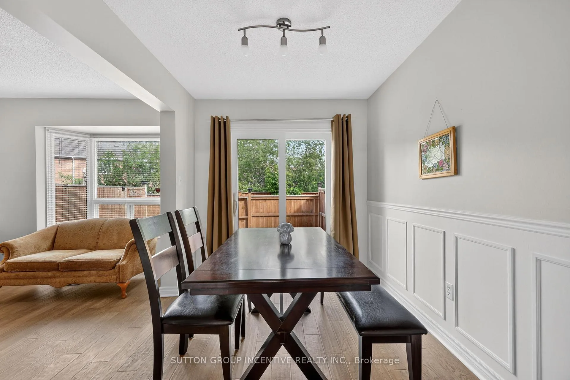 Photo 17 of Unit 16, 165 Kozlov Street, Barrie, West Bayfield — HOMEH